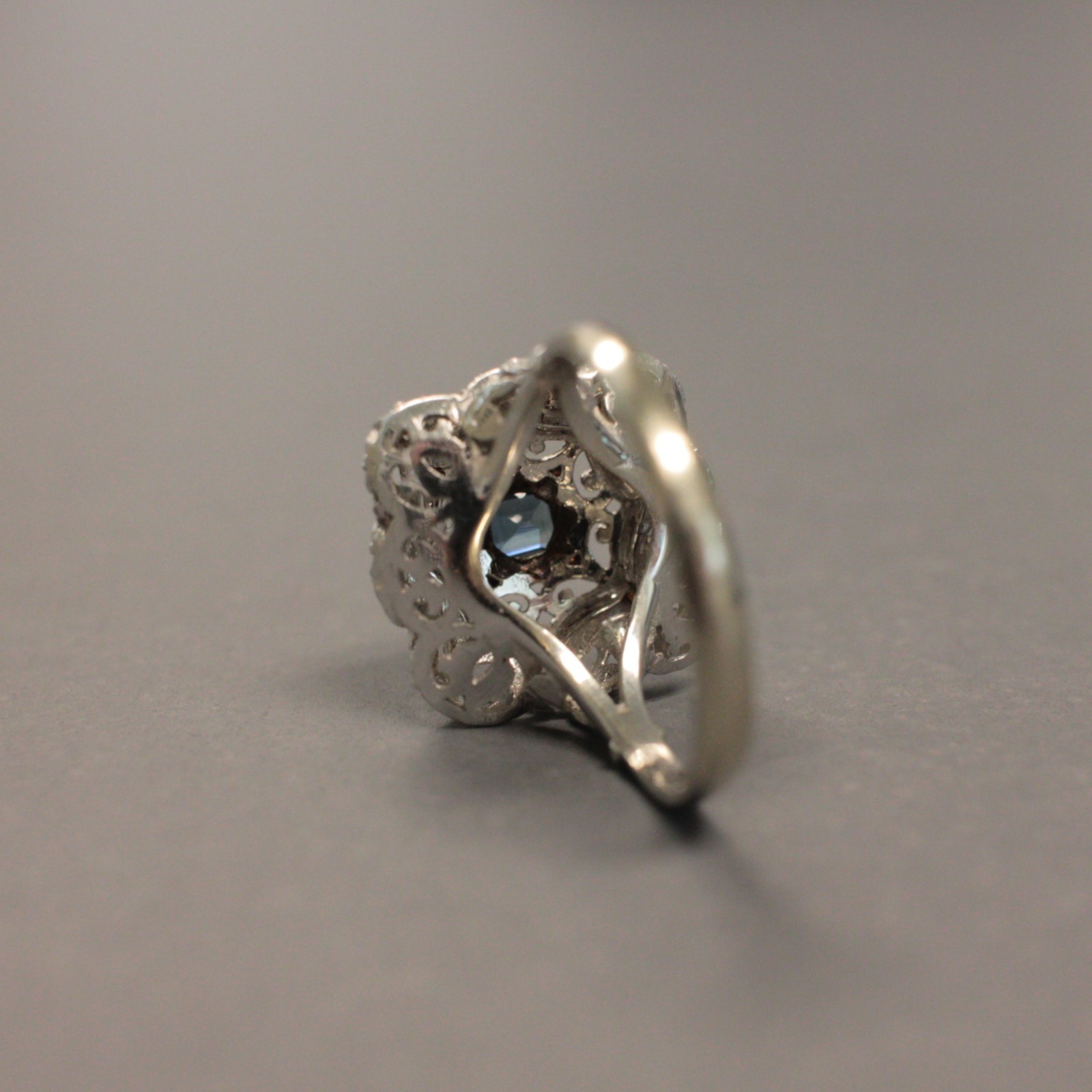 Vintage 18k Gold & Natural Blue Sapphire Filigree Openwork Ring Size 6.75