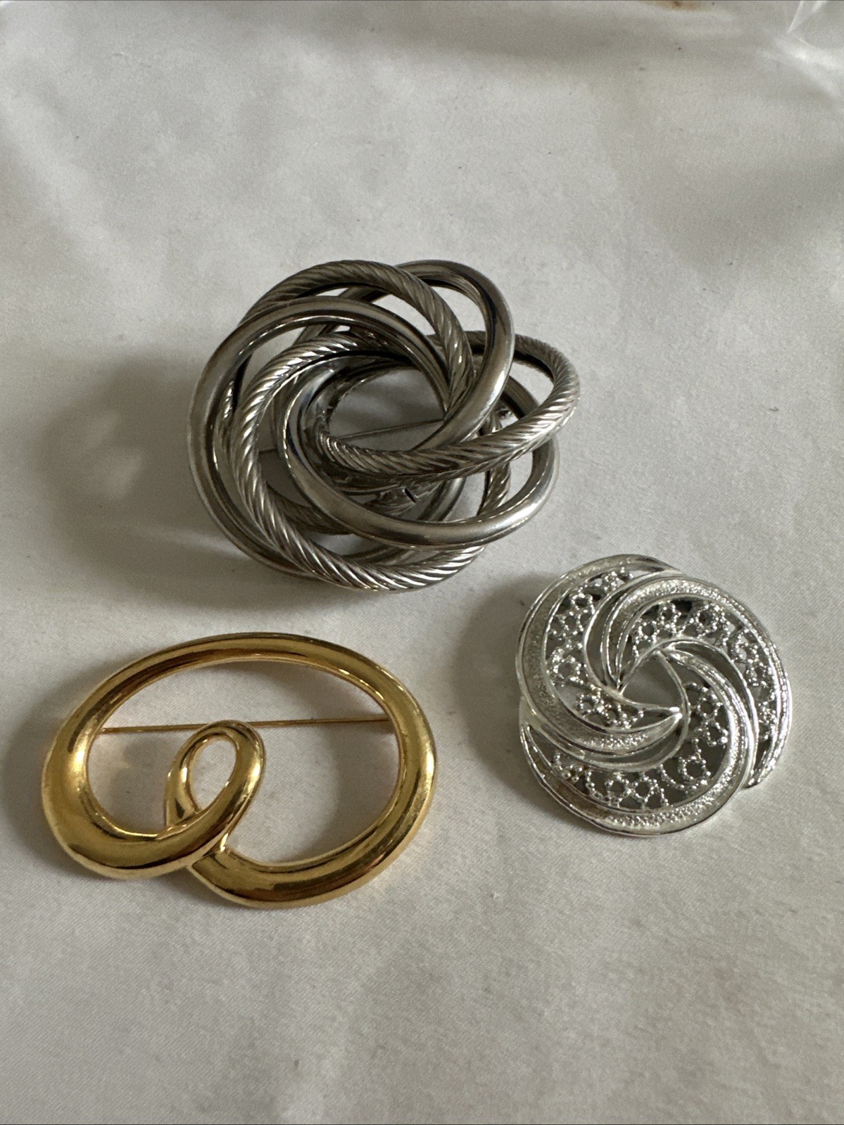 Set Of 3 Vintage Spiral Swirl Brooch Pin Monet, Gerry Unsigned Gold Silver Tone