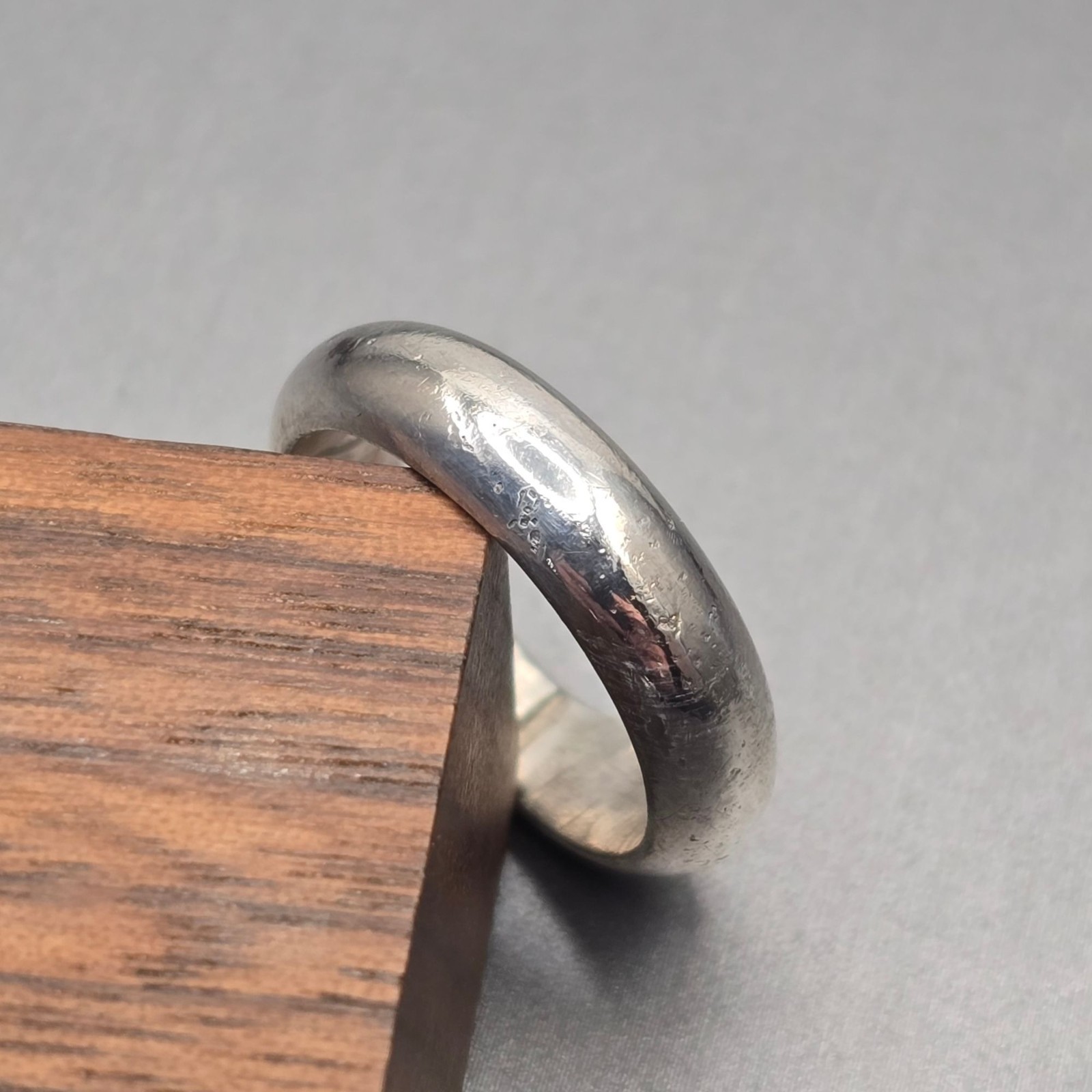 Vintage Sterling Silver Domed Wedding Band Ring Size 6.75 Heart Maker Stackable