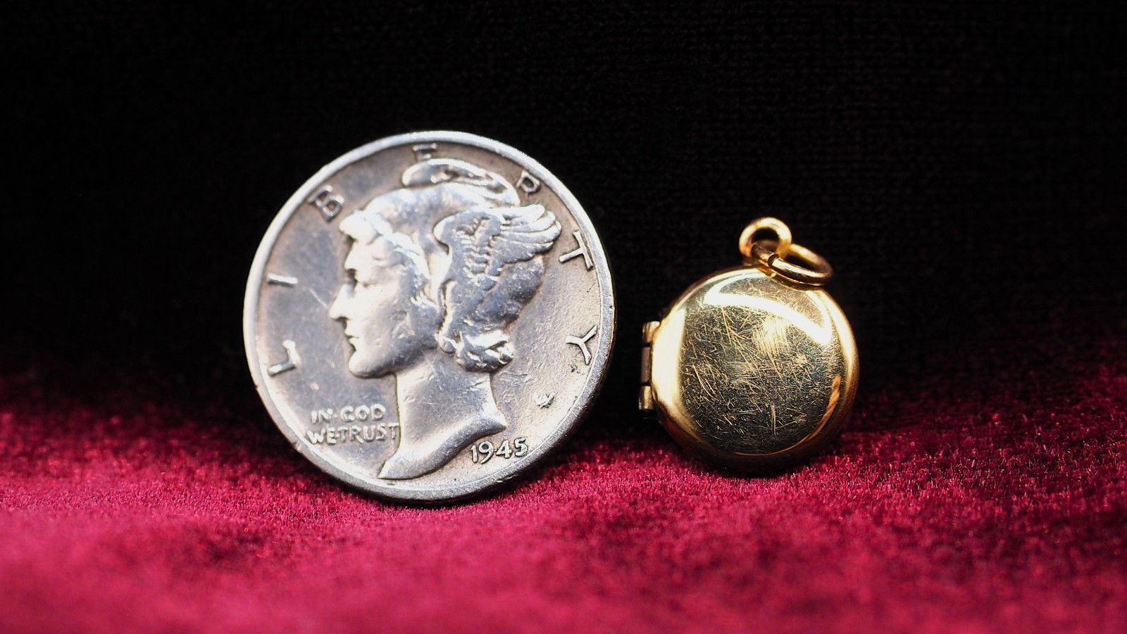 Vintage – 1/20 12kt Gold Filled – Round Minatare Locket – Pendant/ Charm