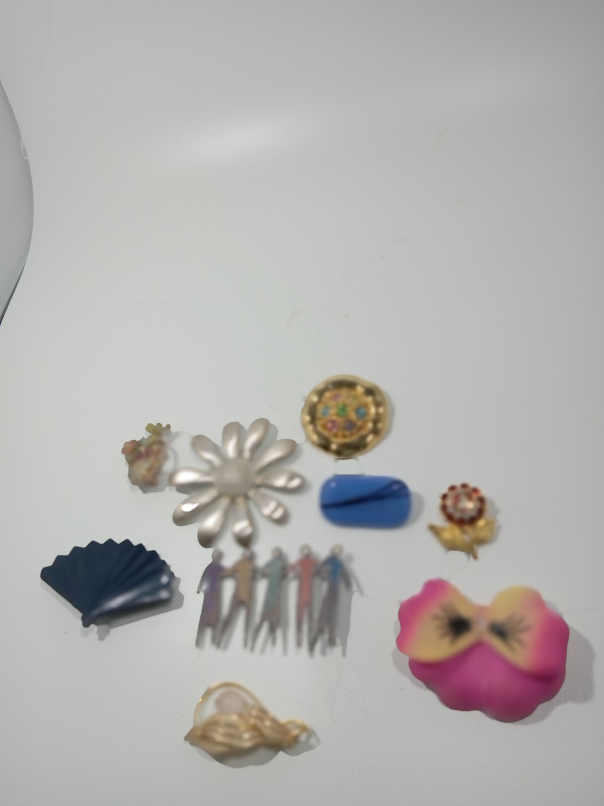 Vintage Costume Brooch and Pin Lot Pretty Aray of 9 Broochs