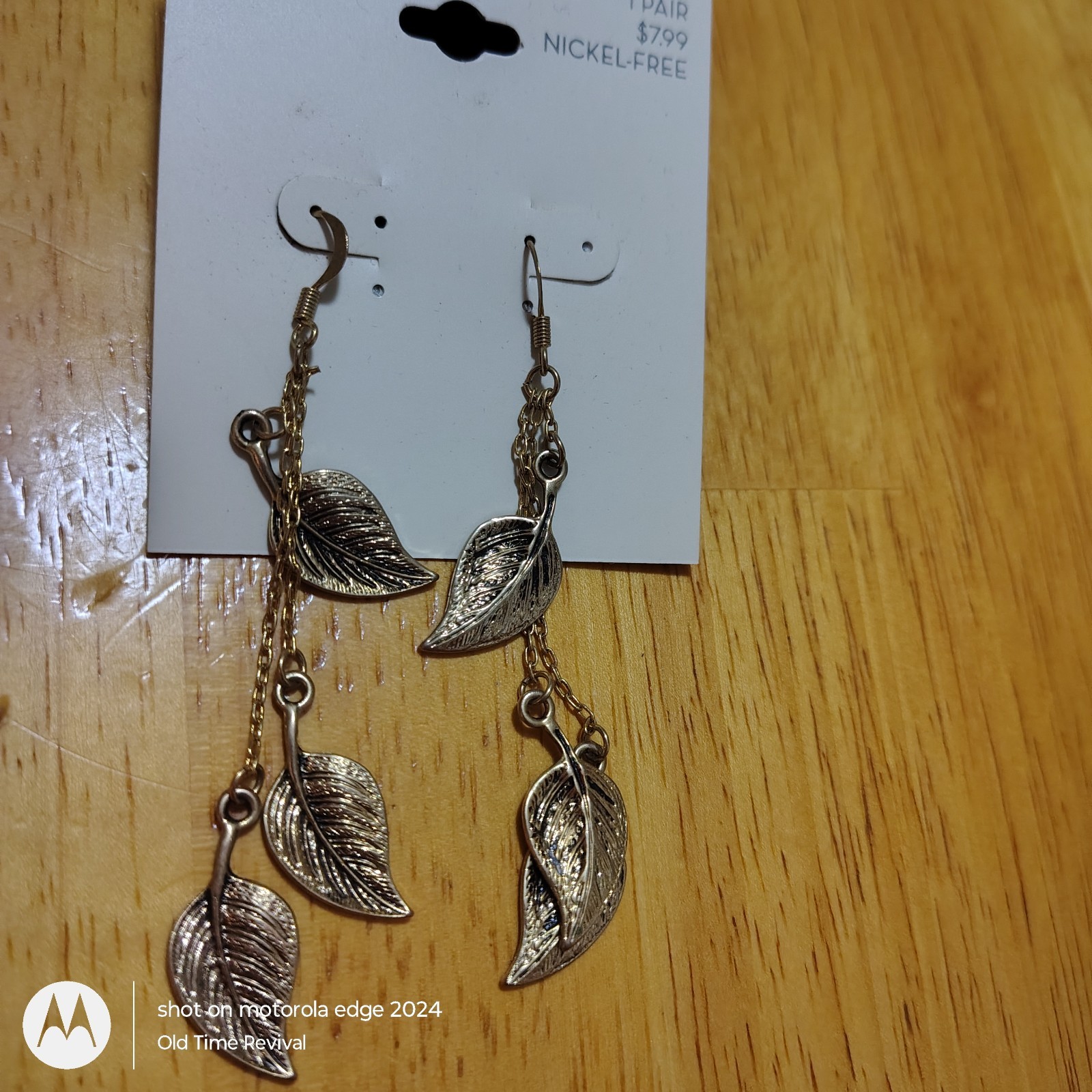 Merona Gold Tone Leaf Chain Fringe Dangle VTG Earrings Nickel Free NOS Boho Y2K