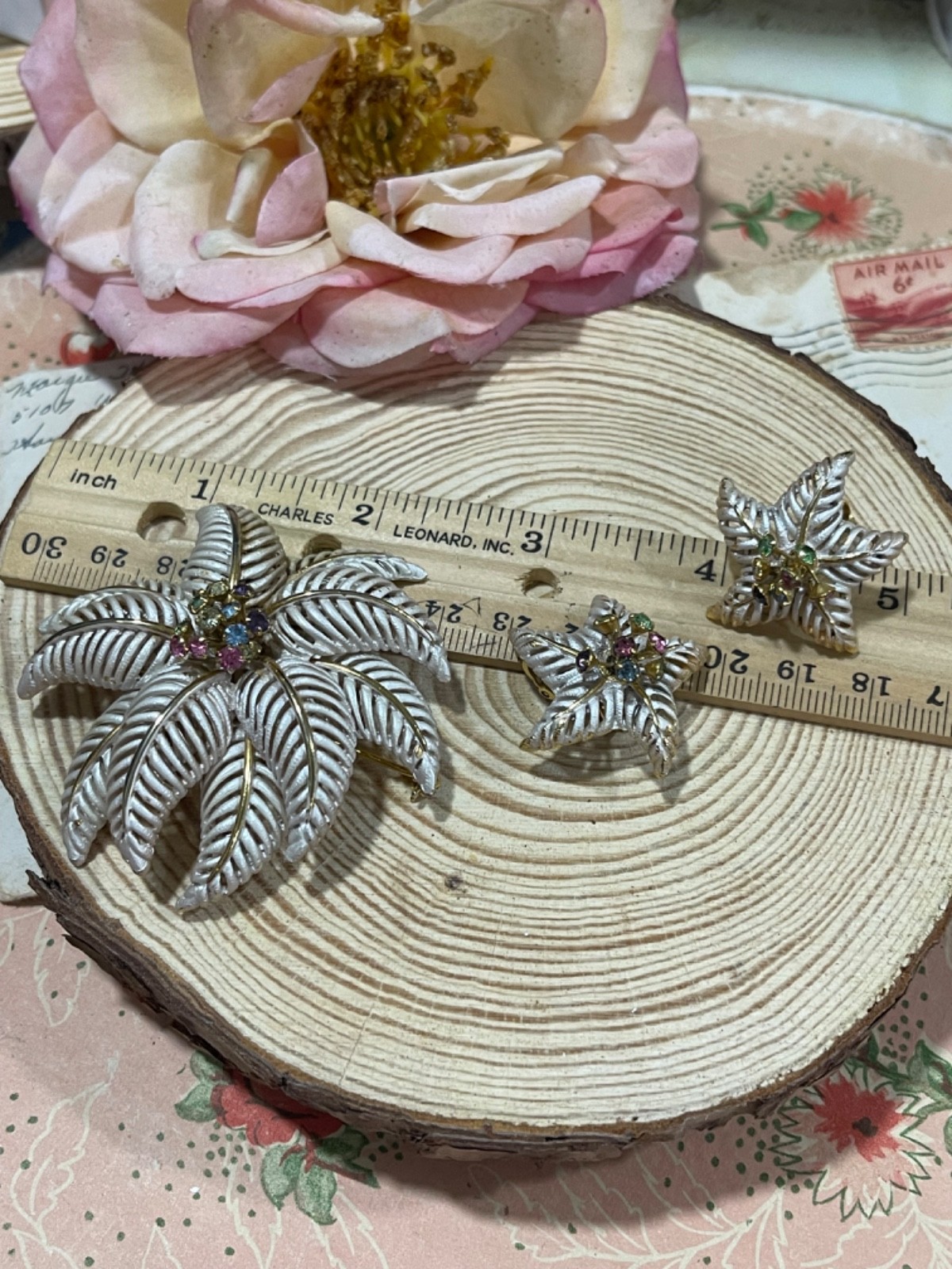 Vintage Gold Tone with Rhinestones Retro Brooch and Clip Earrings Set