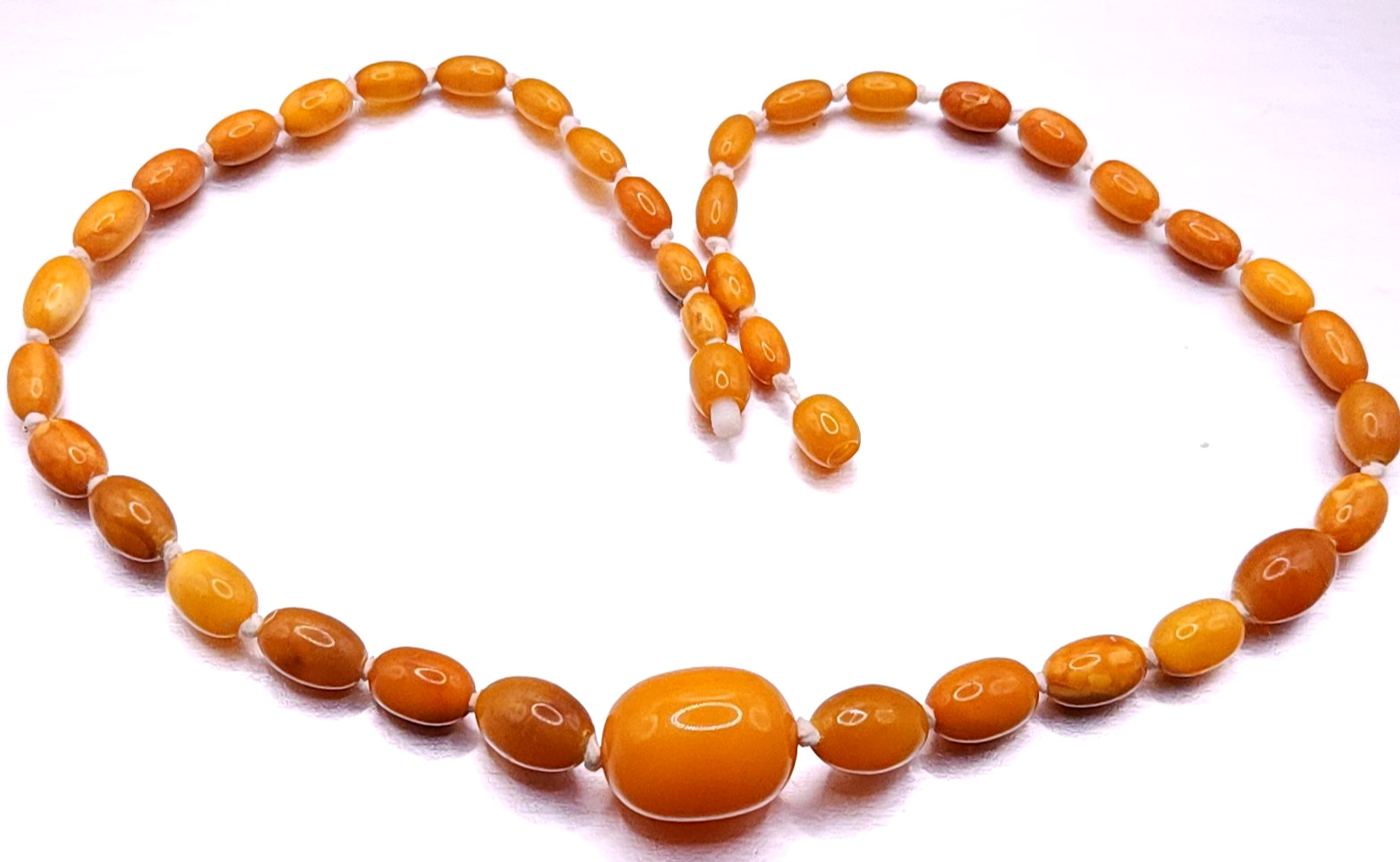 Vintage Yellow Butterscotch Amber Beaded Necklace 19g weight 20″