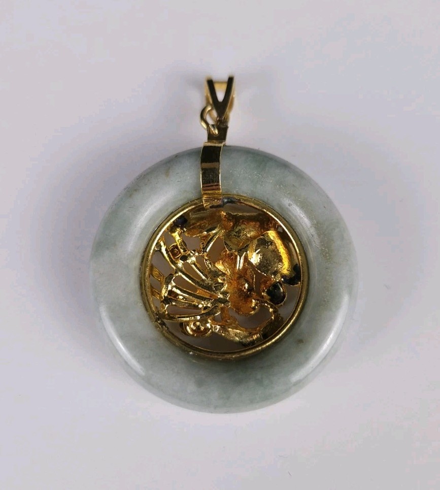 7mm Natural Jade Round Circular Goldtone Pendant