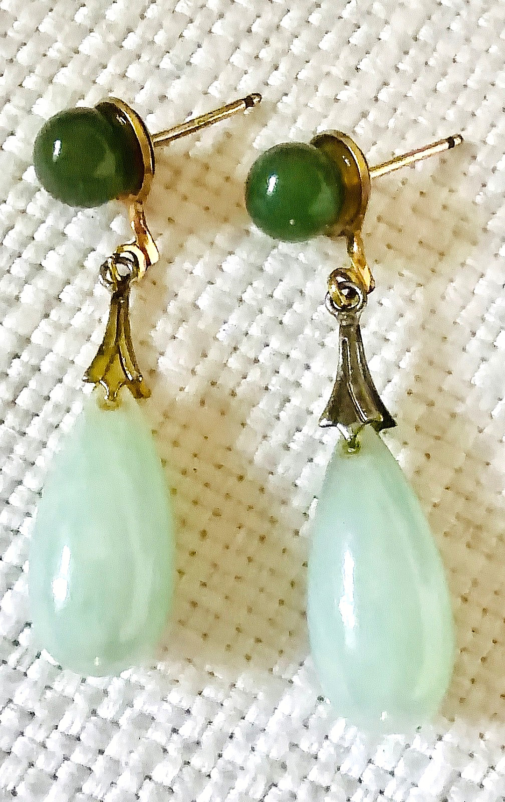 Vintage Gold-Toned Green Natural Jade Teardrop Dangle Post Back Earrings, 1.5″
