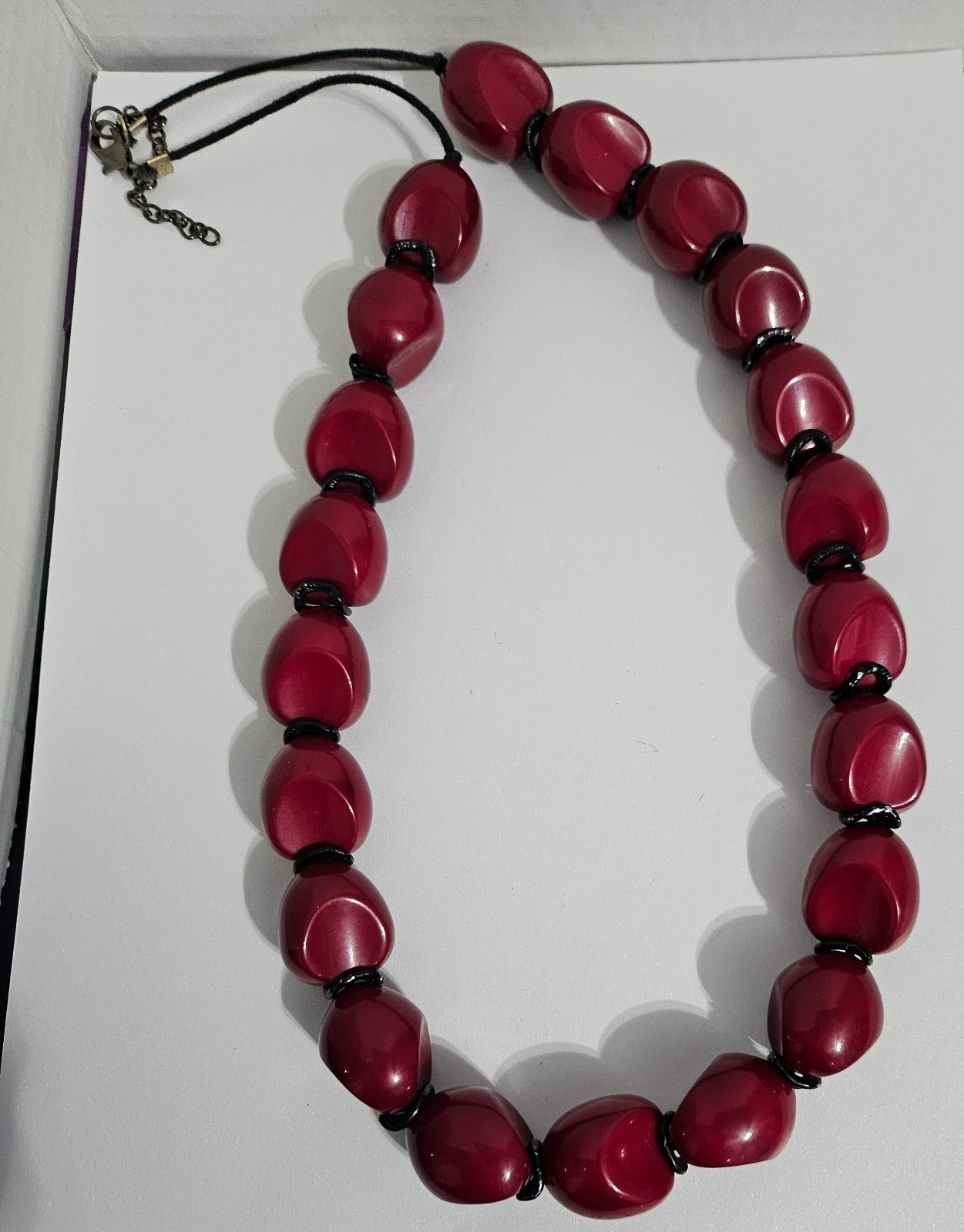 Vintage Large Statement Red Fancy Cut Bead Necklace 30″ Adjustable Good weight