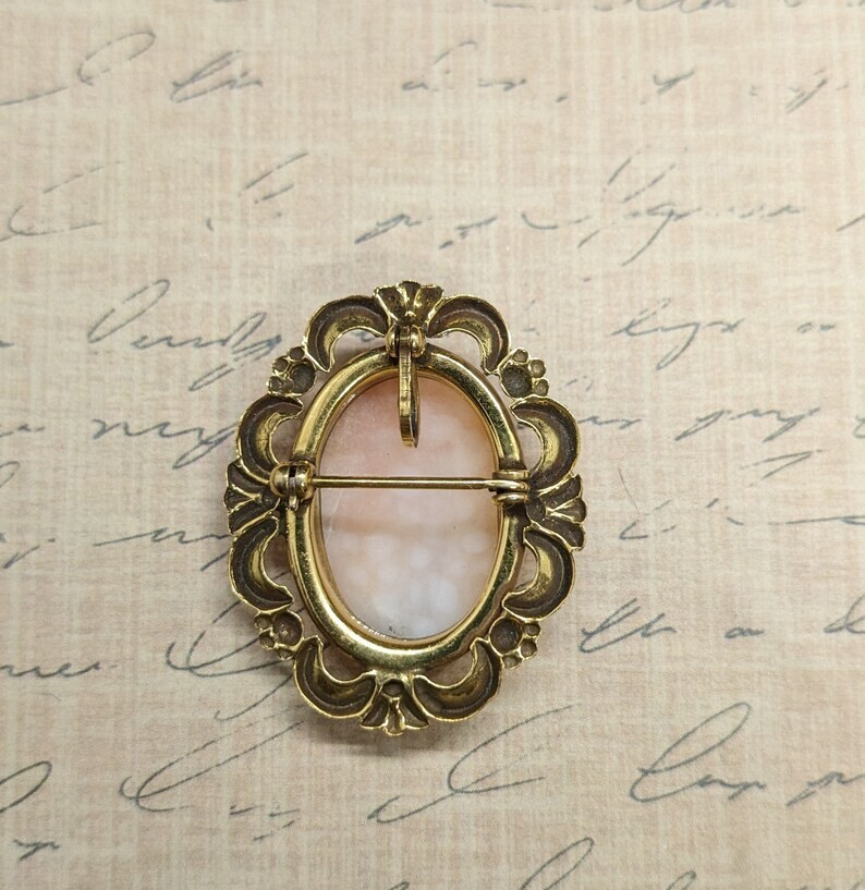 Vtg Carved Shell Cameo Pendant Gold Filled Left Facing Lady Brooch Pendant