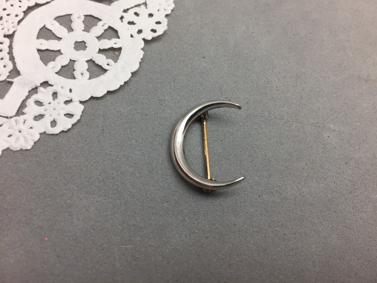 Antique Crescent Moon Pin Silver Tone “C” Closure 3/4″ Dainty Celestial
