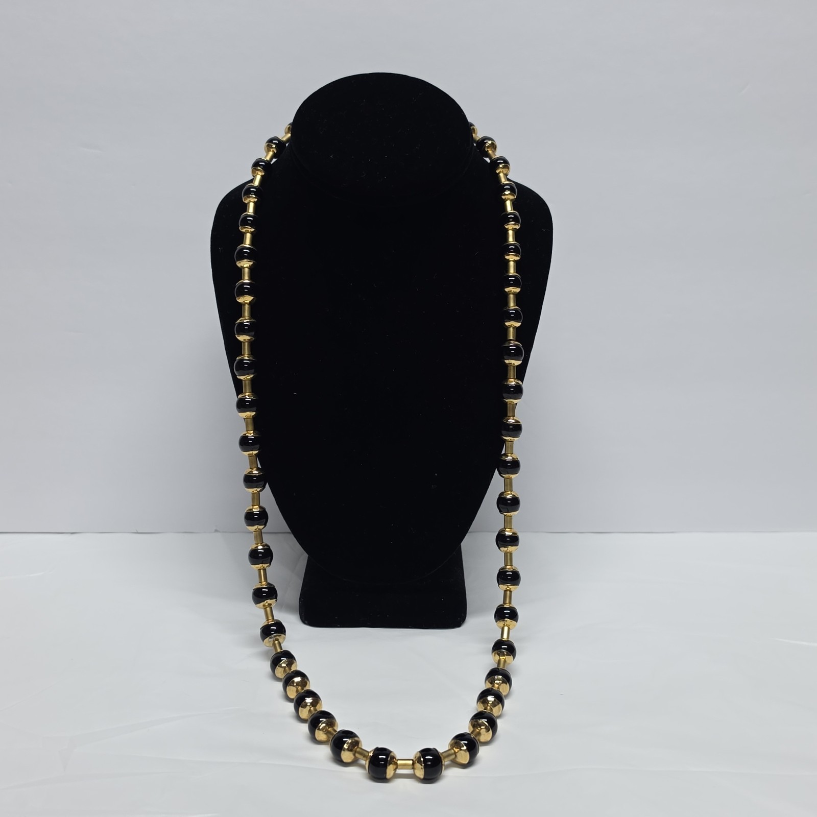 VTG Metropolitan Museum Reproduction Egyptian Reniseneb Black Onyx Necklace 15″