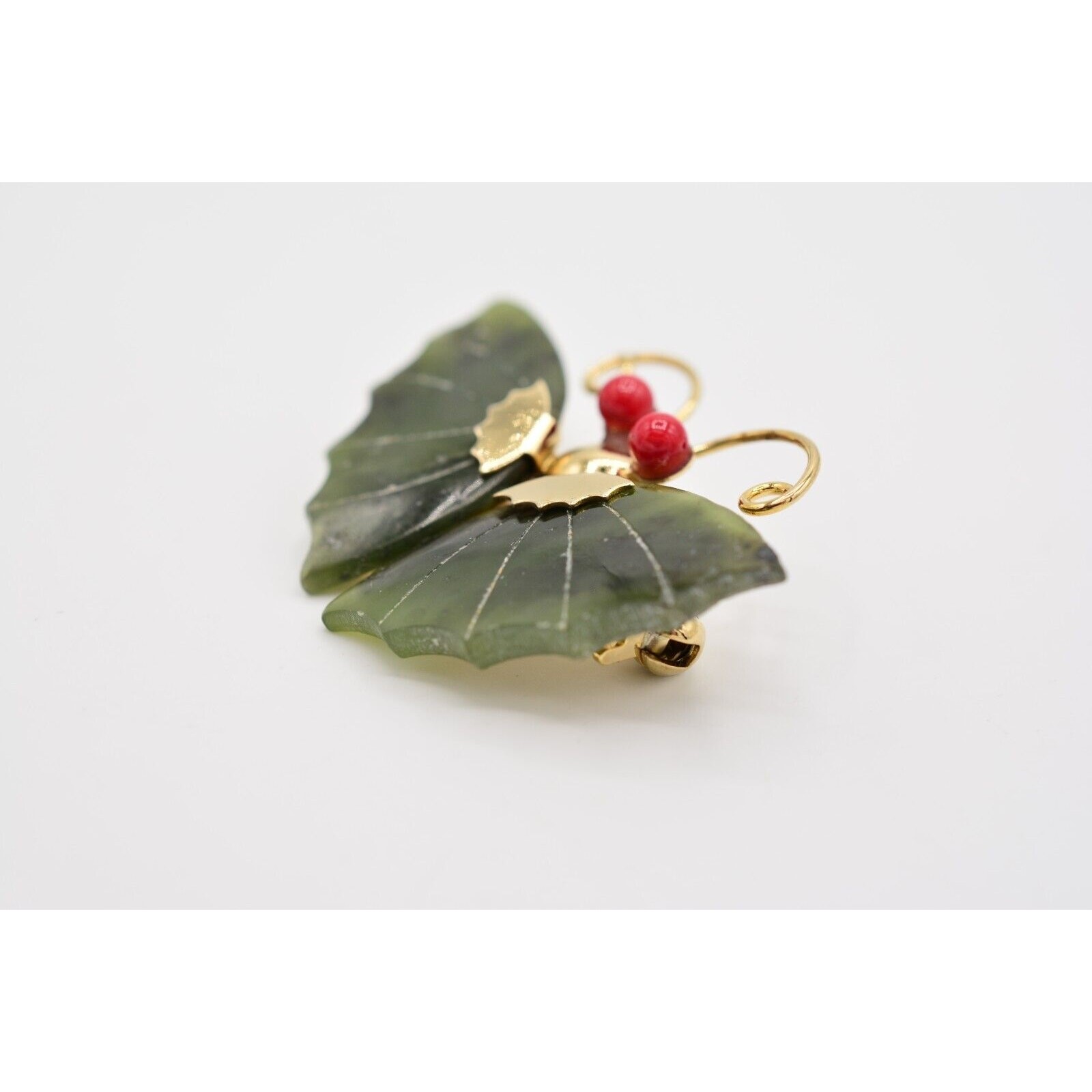 Vintage Butterfly Pin Brooch Green Cabochon Faux Jade Gold Tone 1970s BinAQ