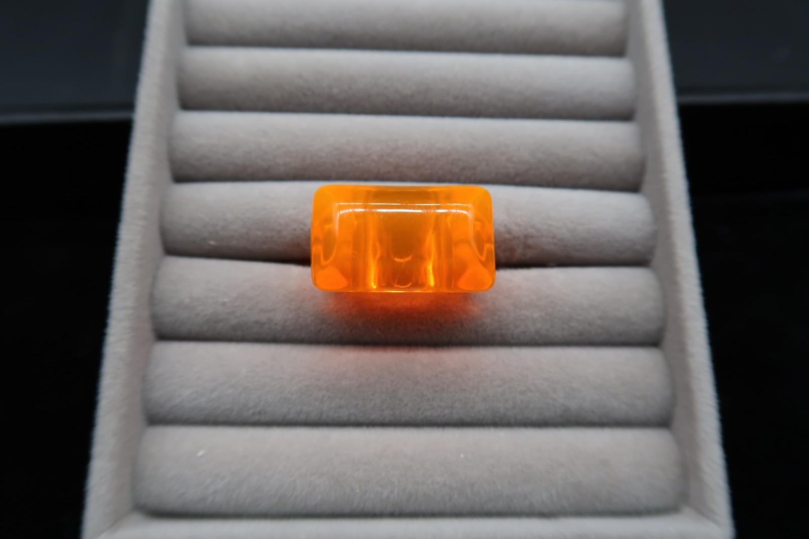 Vtg 60’s Orange Mod Acrylic Resin Glow in the Dark Ring Retro Fashion Size 5.5