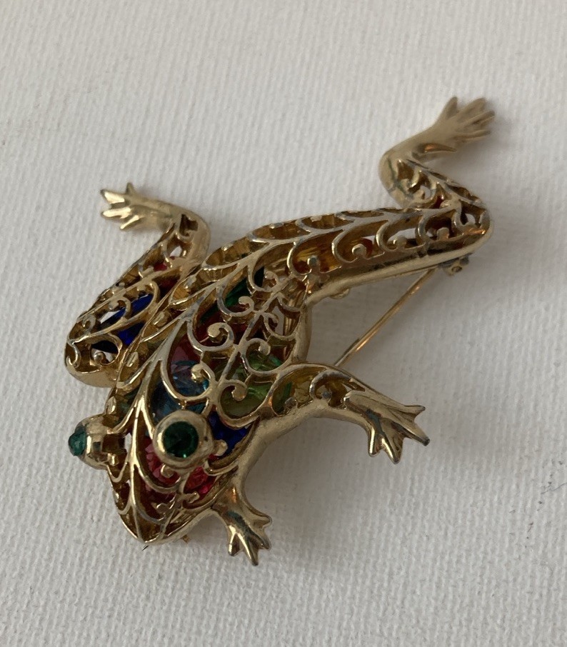 Vintage Frog Hollow Out Design. Gold-tone Filled With Colorful Gems Brooch