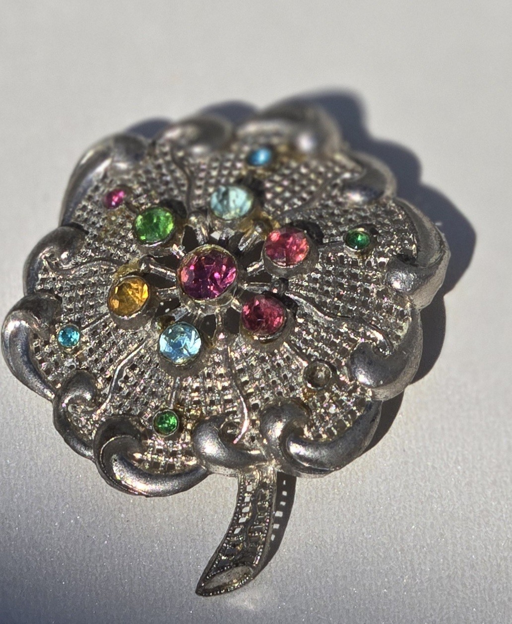 Vintage Little Nemo LN Rhinestone Floral Clover 1930s – 40s Brooch Pin Jewelry