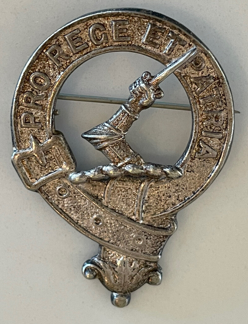 Vintage Pro Rege Et Patria Made In Great Britain Pin/Brooch.