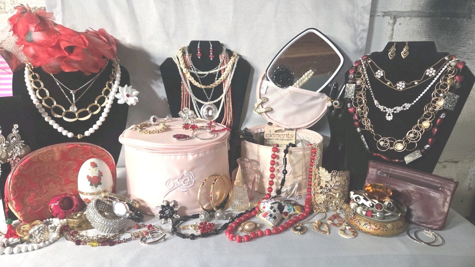 Grandma’s Estate; Jewelry, Trinkets, & Vtg, Fun, Floral Inspired Junk! #171