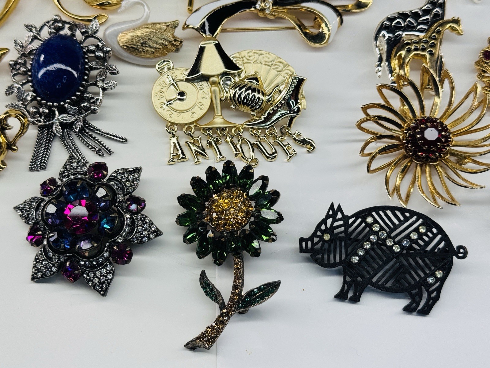 Antique Vintage Jewelry Large Lot Signed Weiss Lisner Coro Avon Trifari Kramer