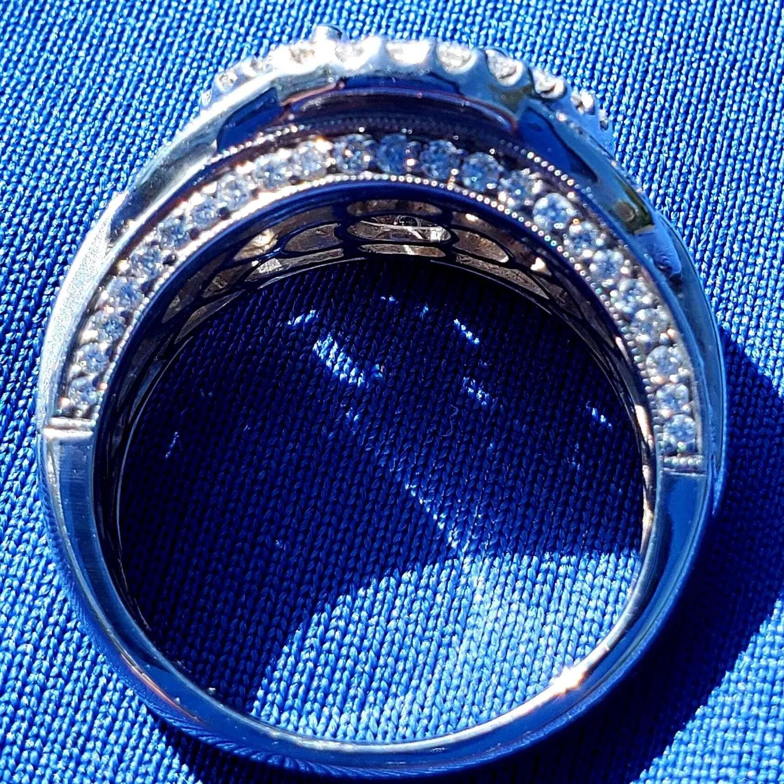 Original EARTH MINED DIAMOND Engagement Ring Vintage SOLID 18K GOLD Solitaire