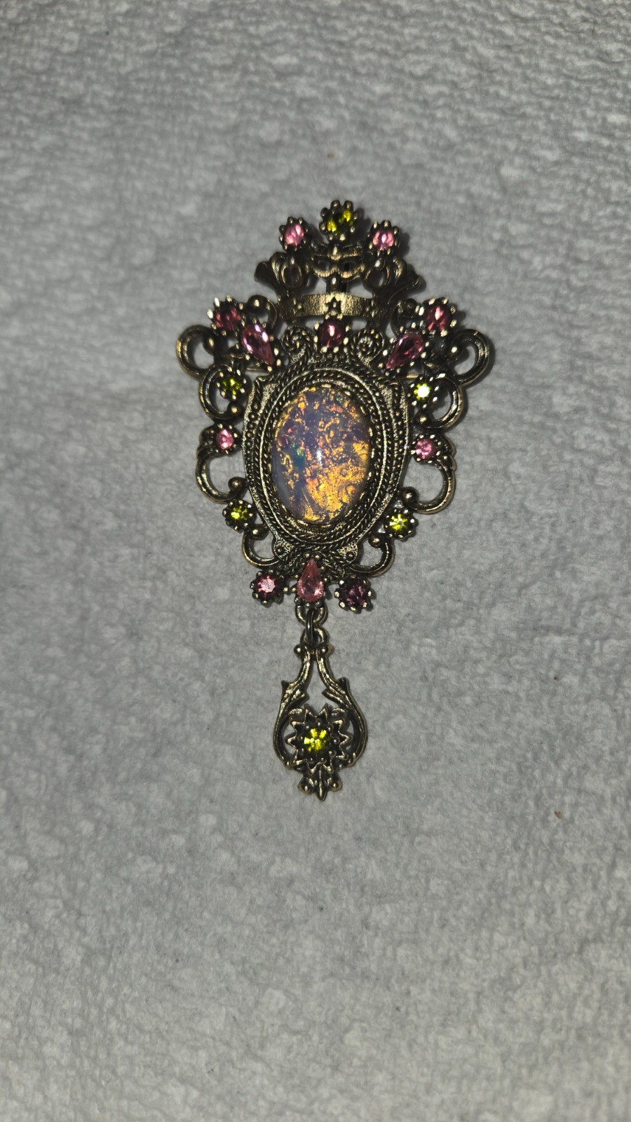 Vtg Sarah Coventry Contessa Gold Tone Rhinestone Faux Fire Opal Dangle Brooch