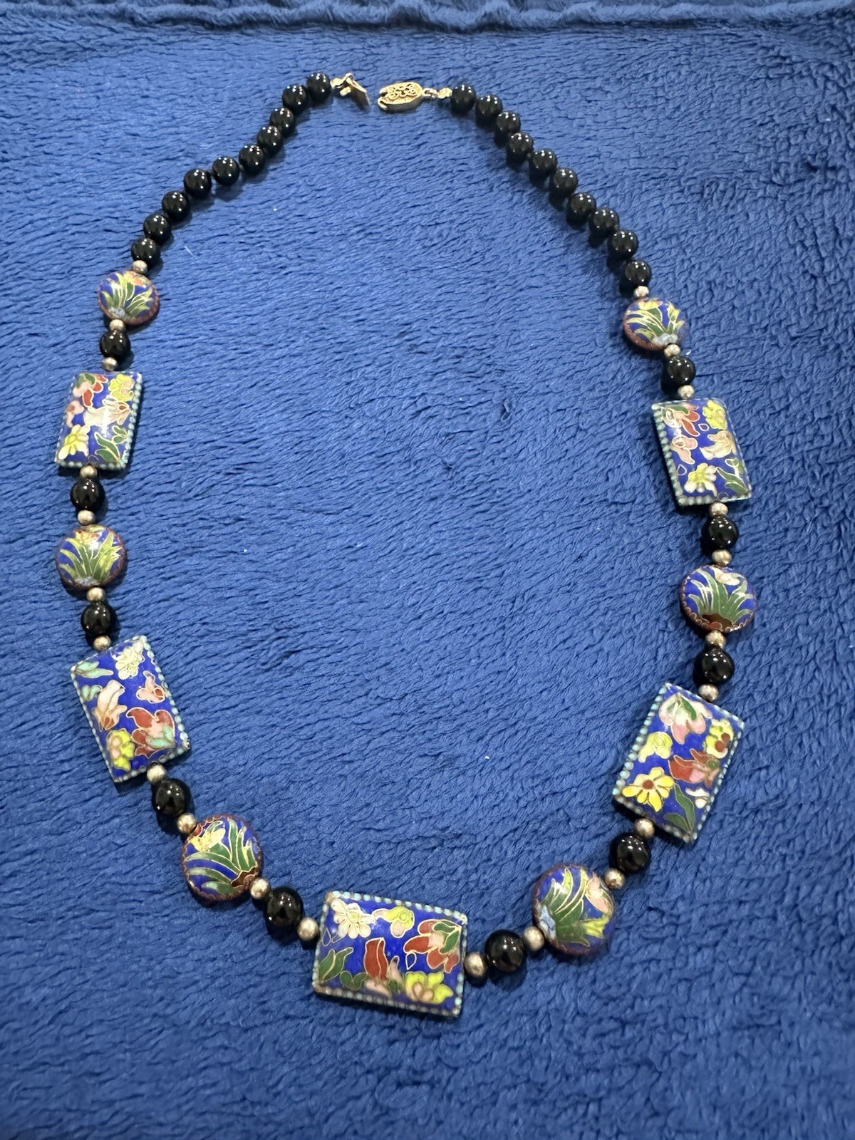 Vtg Chinese Floral Cloisonné Black Onyx Gilt Silver Clasp Necklace, 25in Long