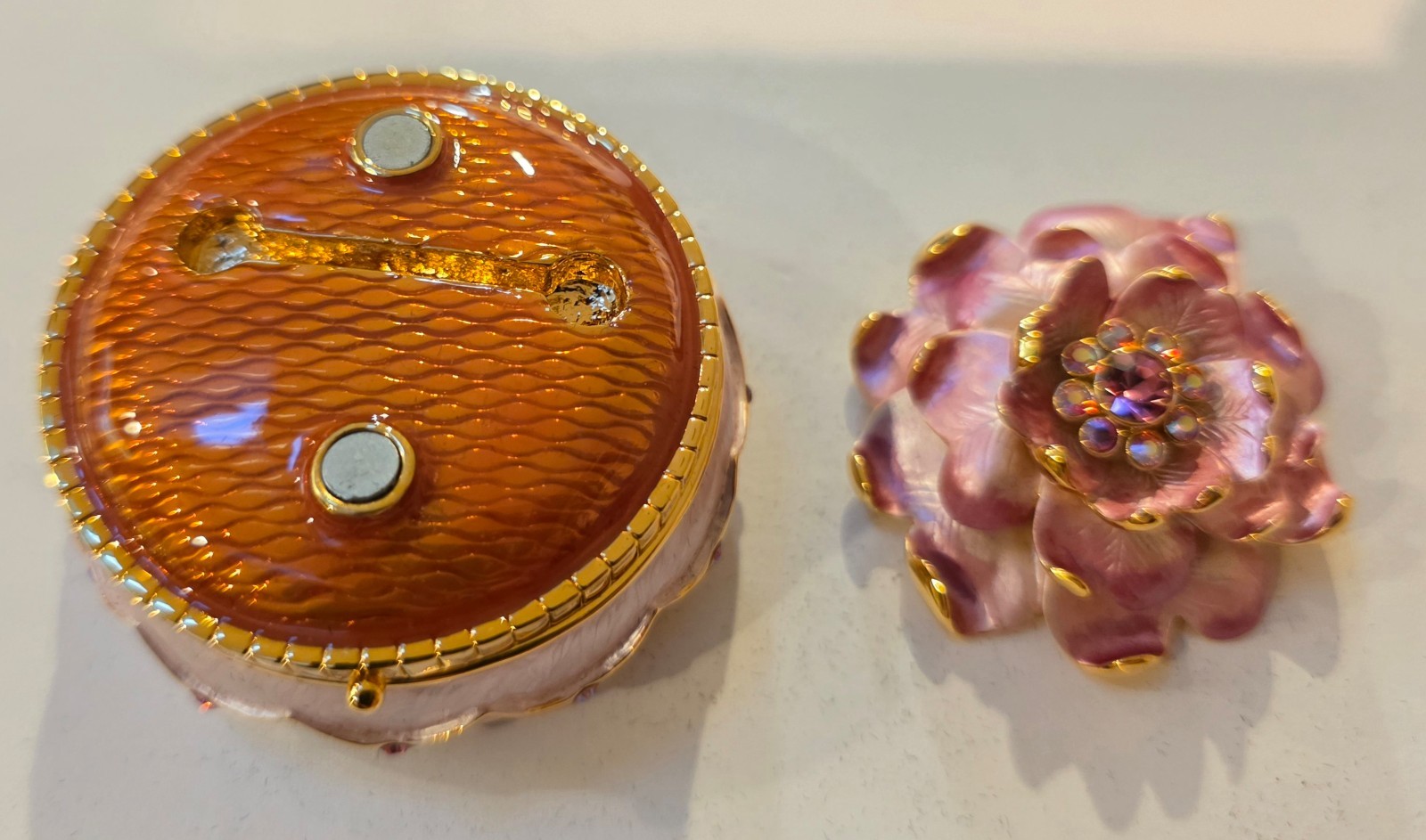 joan rivers jeweled secrets keepsake box Floral Fantasy brooch earrings pin