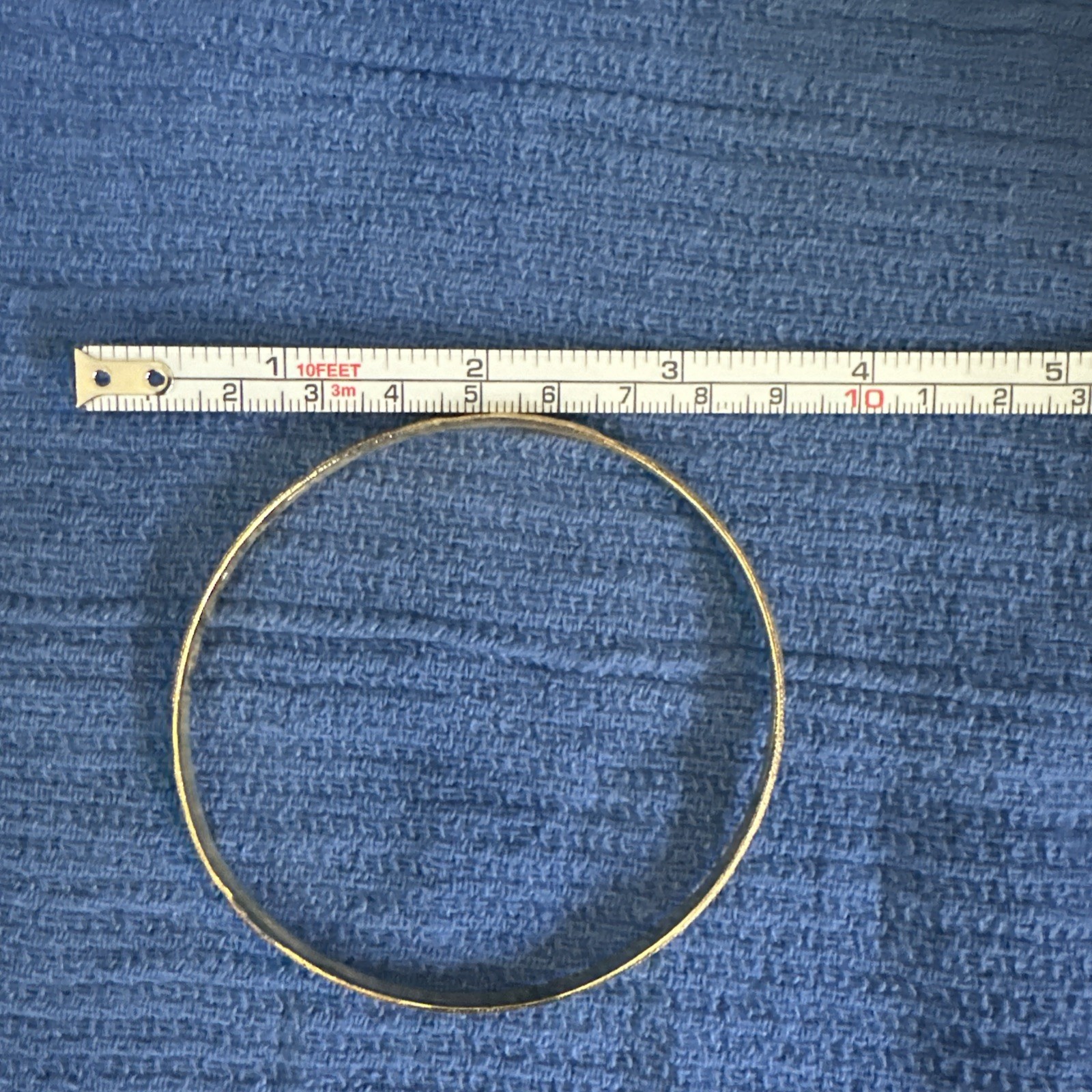 VINTAGE WOMEN’S GOLD BANGLE BRACELET 10”
