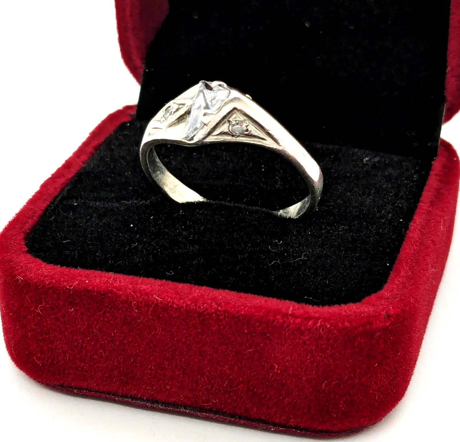 Vintage Elegant RING Silver 925 with Bright Stone -size: 10.5US (20mm) Ukrain#38