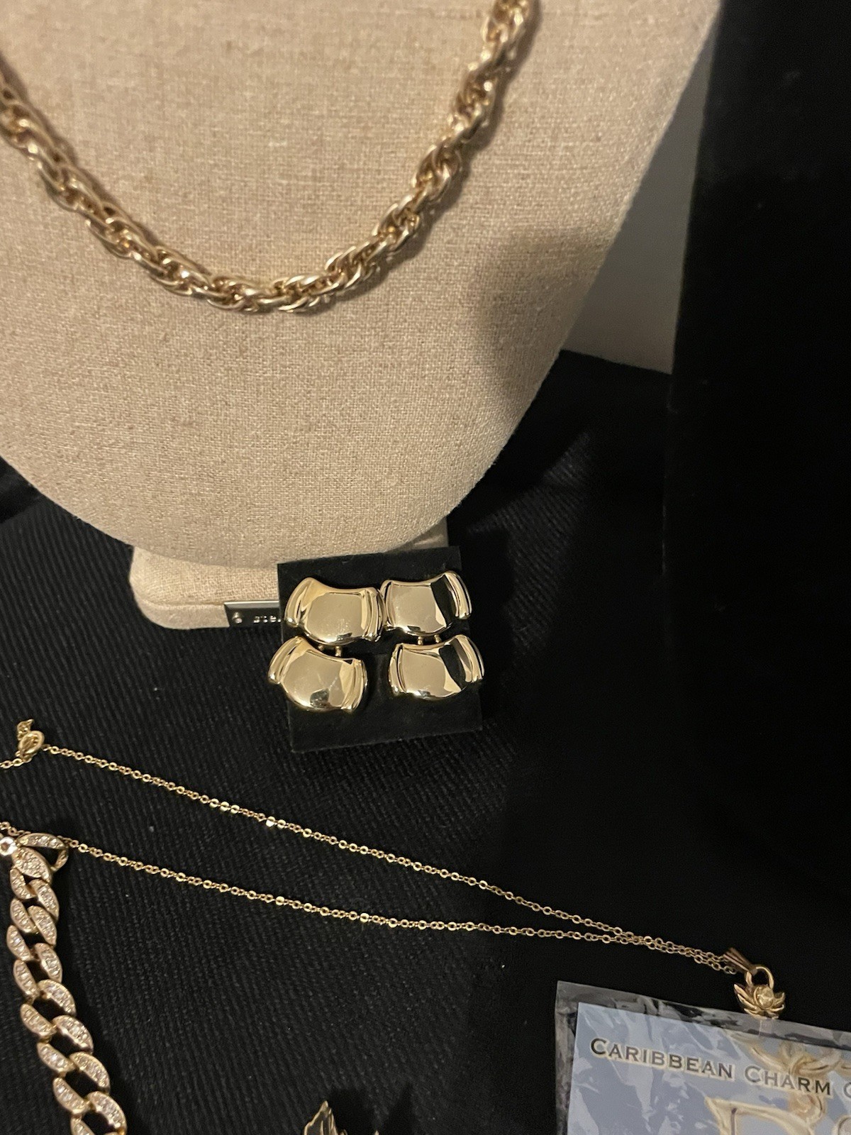 Lot Of Gold Tone Jewelry See Pictures Details/Wear