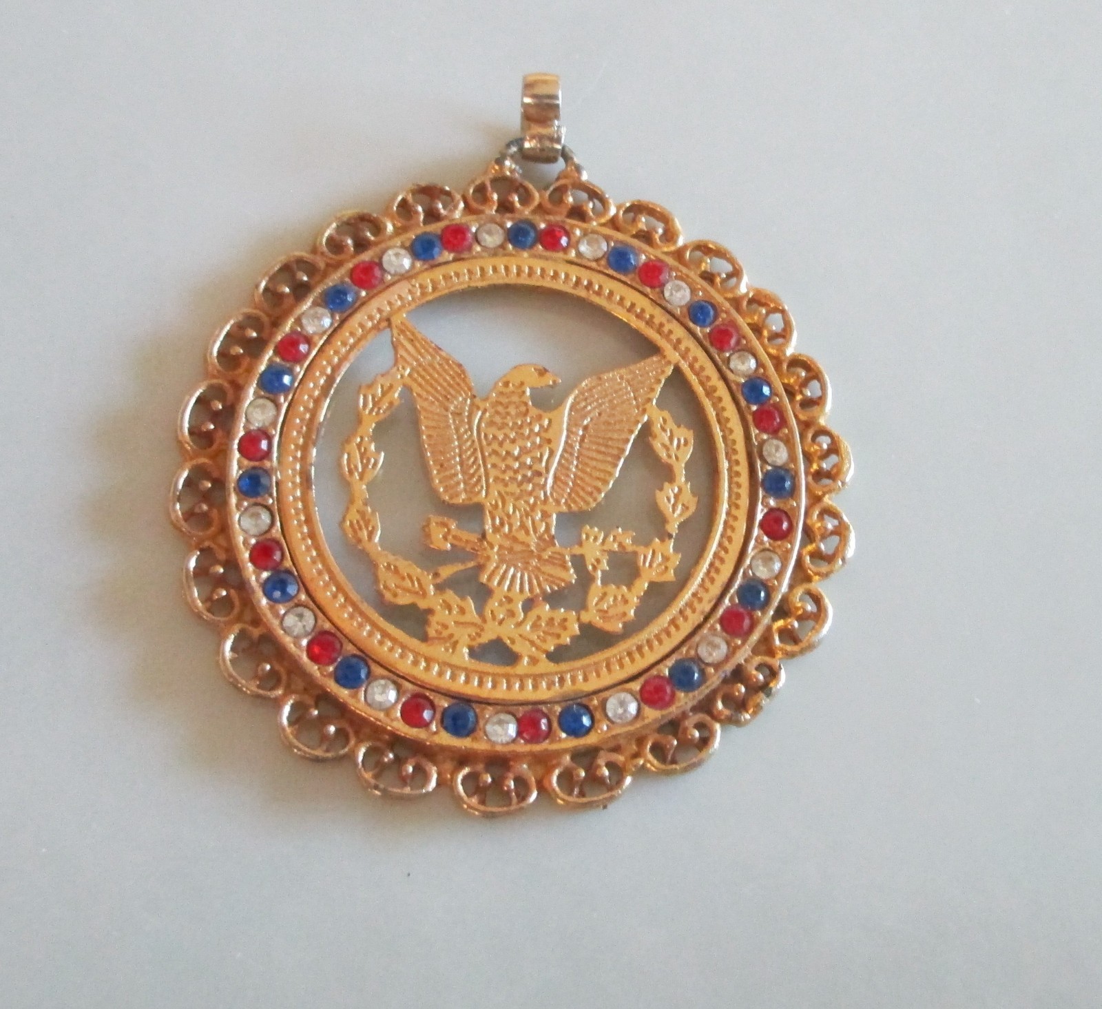 Vintage 2″ ARTURIAN JLRS Red, White & Blue Rhinestone Border EAGLE PENDANT (M139