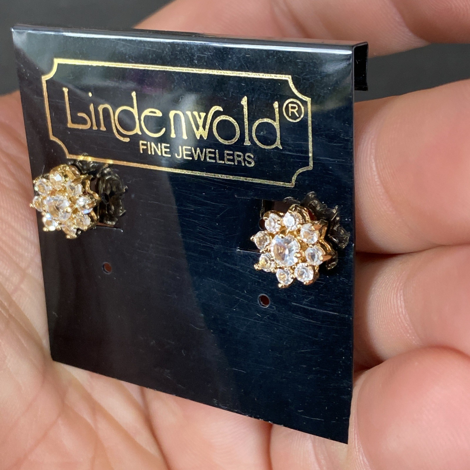 Vtg Lindenwold Fine Jewelers Gold Tone Faced Crystal Rhinestone Cubic Z Clip On