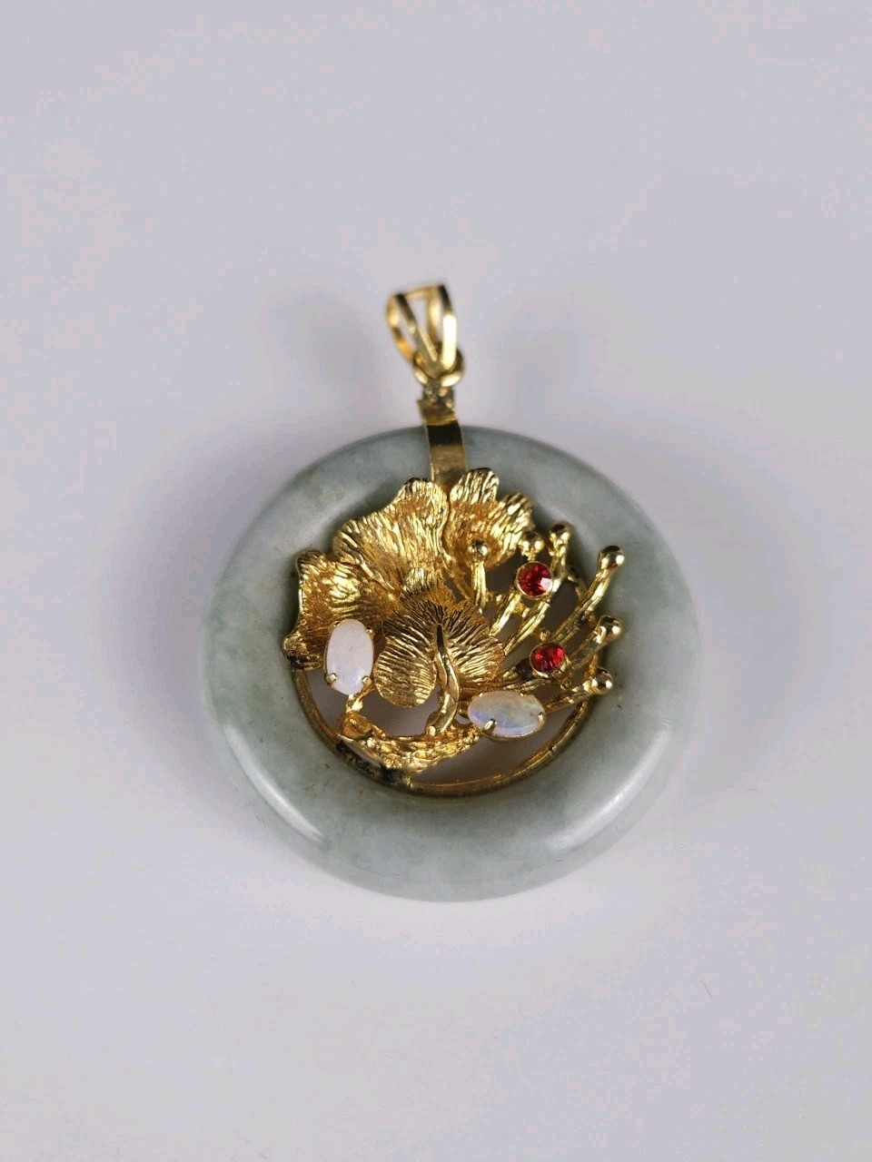 7mm Natural Jade Round Circular Goldtone Pendant
