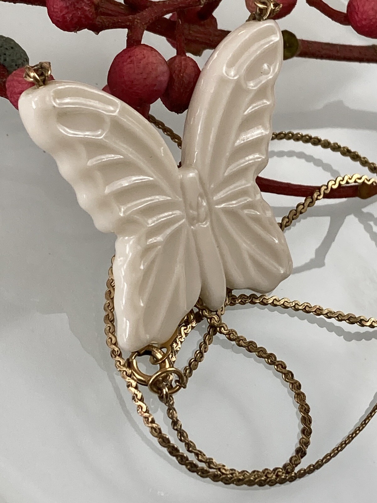 VTG 1/20th 12k Gold Filled Lenox Butterfly Pendant Serpentine Necklace 18.25″L