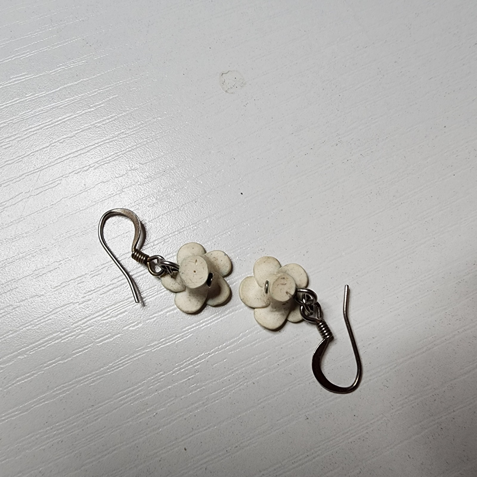 Beautiful Blue and White Flower Vintage Earrings Floral Dangle Hook