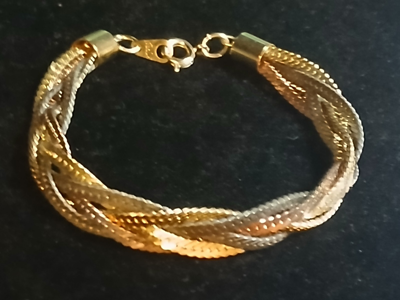 Stunning Verybeautiful 7.5” GOLD TONE BRAIDED BRACELET Herringbone