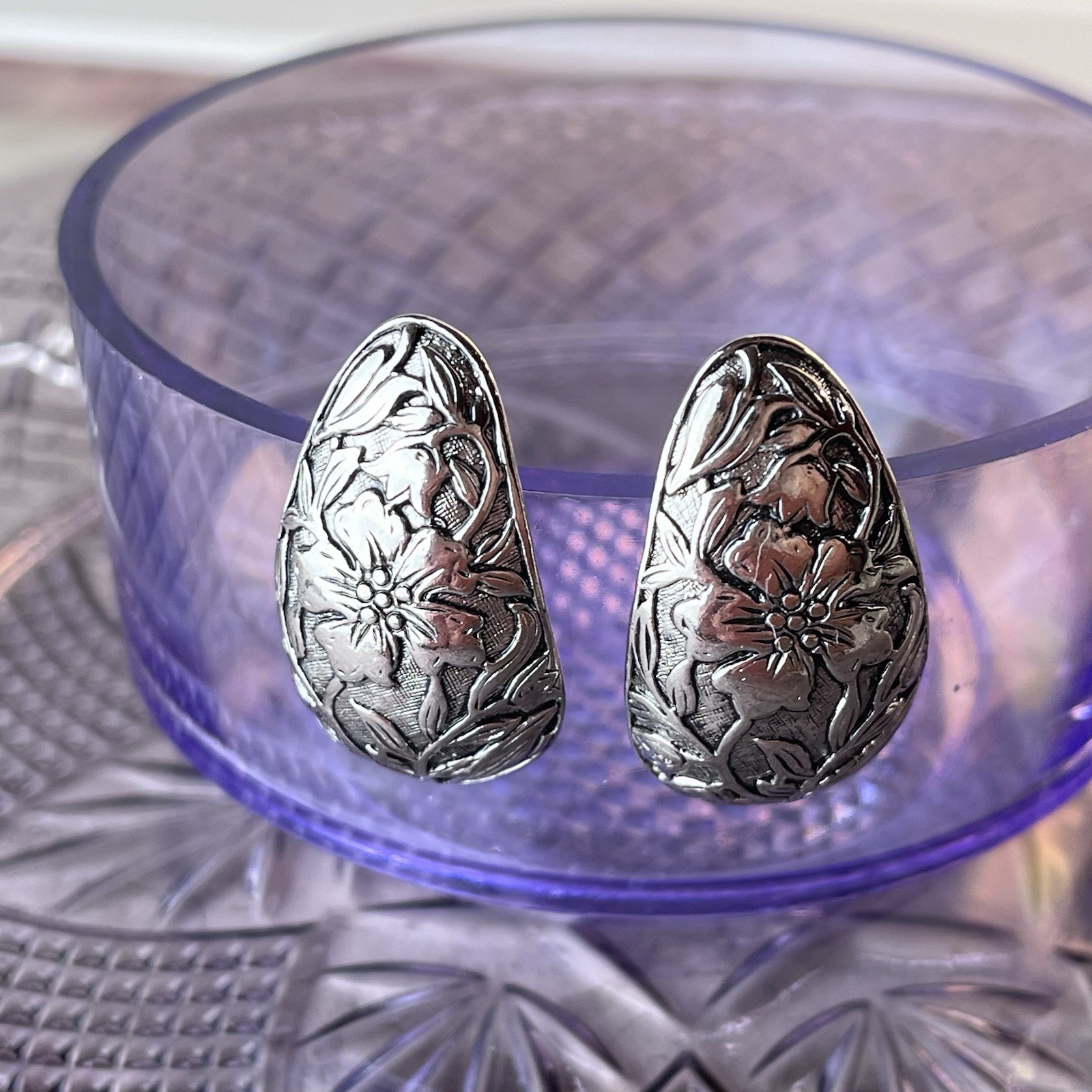 Vintage Repoussé Floral Silver Teardrop Post Pierced Earrings – 1.5” – Statement