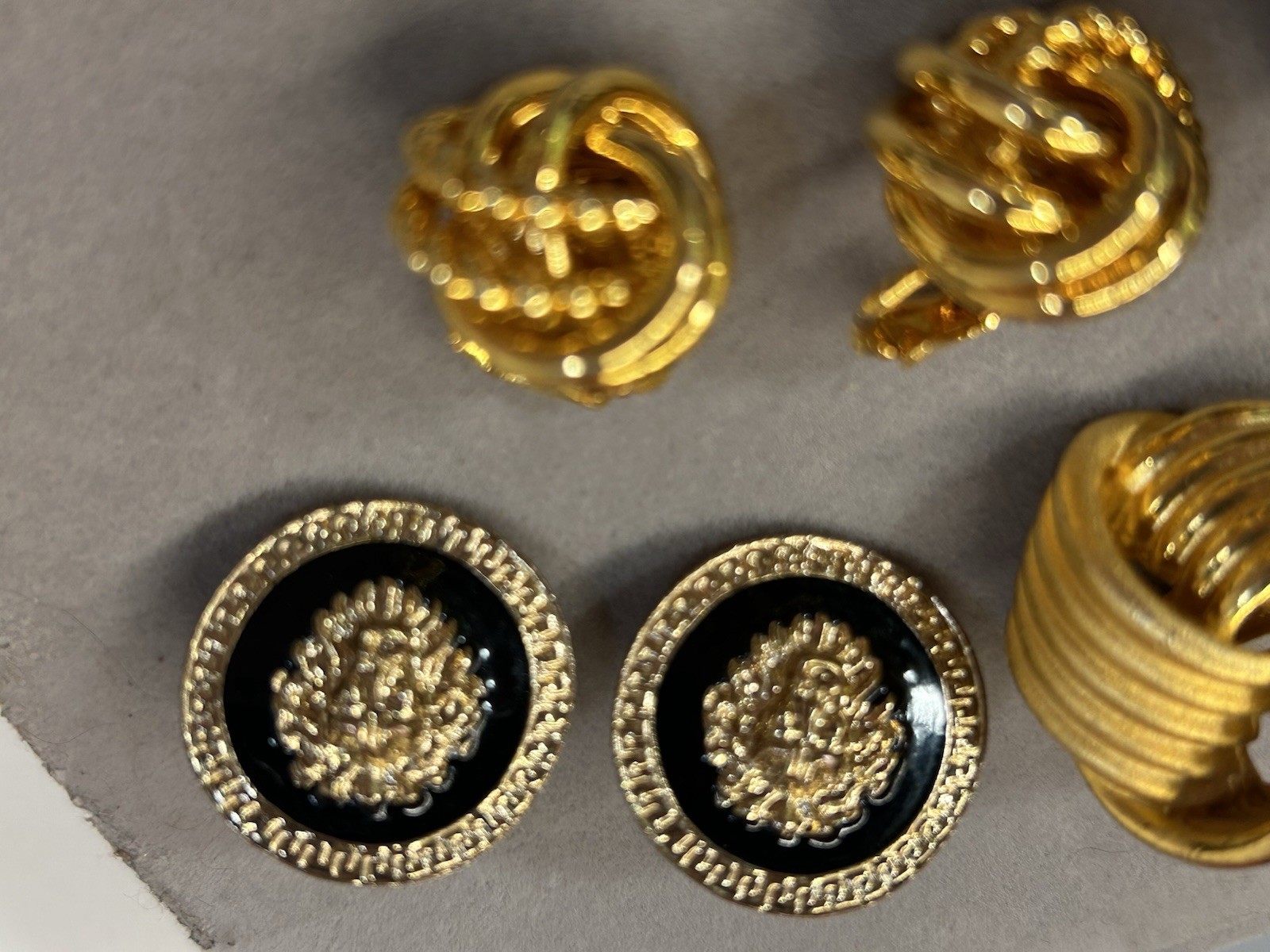 Fabulous Vintage 8-Piece Mixed Lot Clip-On Earrings Gold Tone