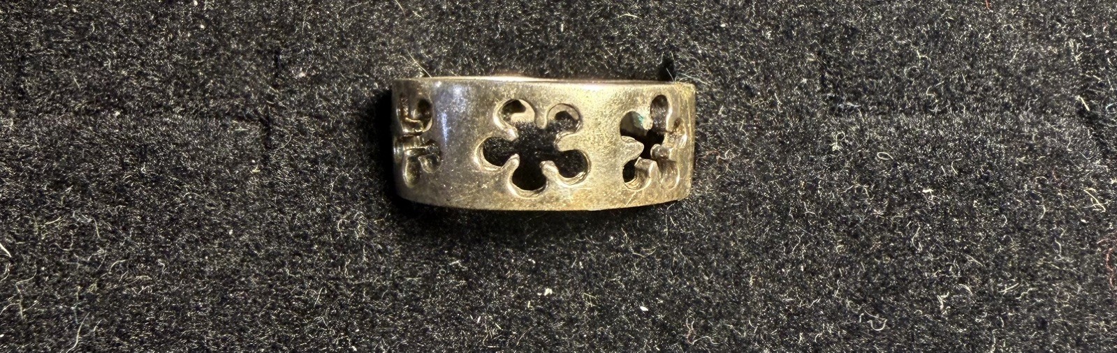 925 Sterling Silver Vintage flower Band Ring Size 6