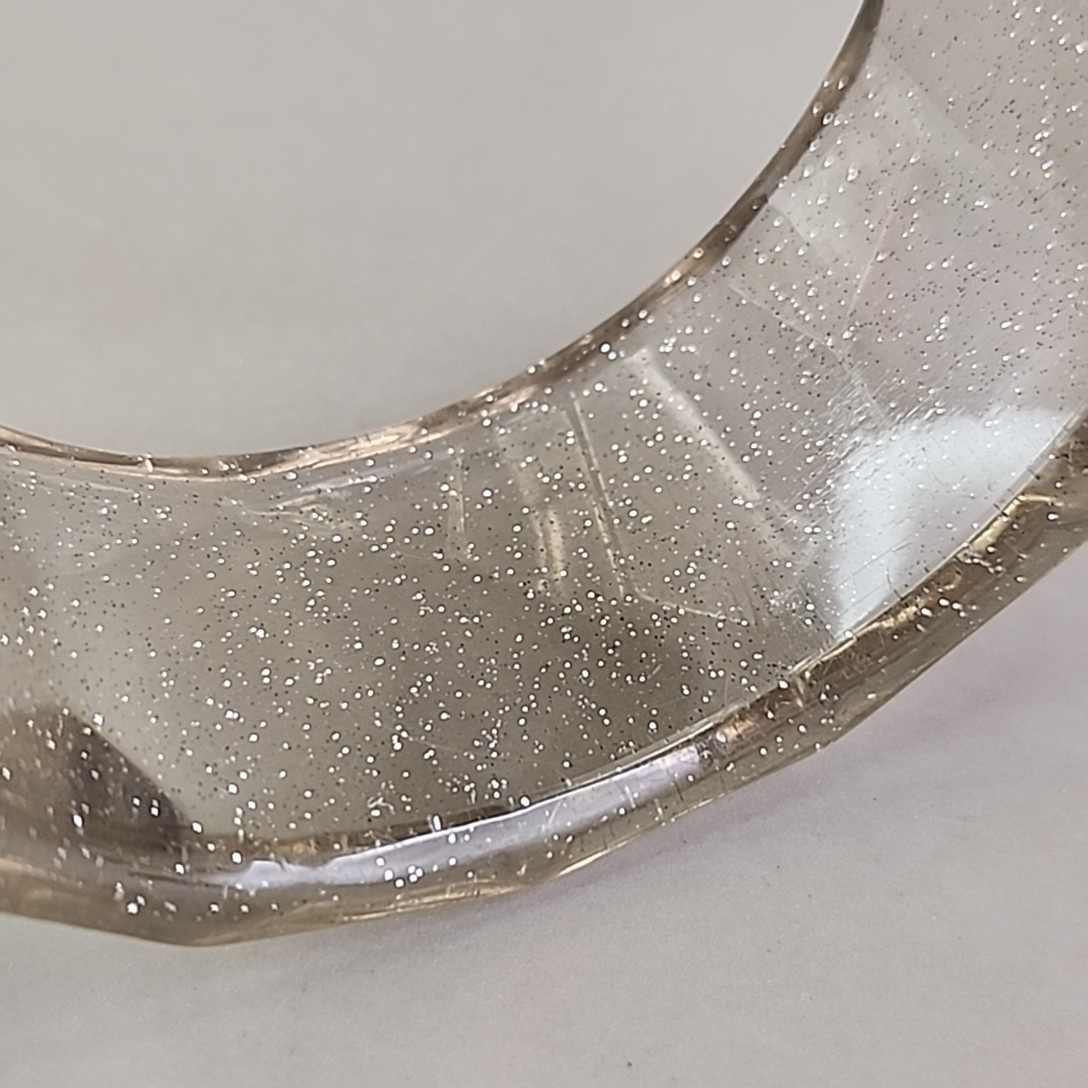 Vintage Lucite Bangle Bracelet Silver Tone Sparkle Glittered 7.5″