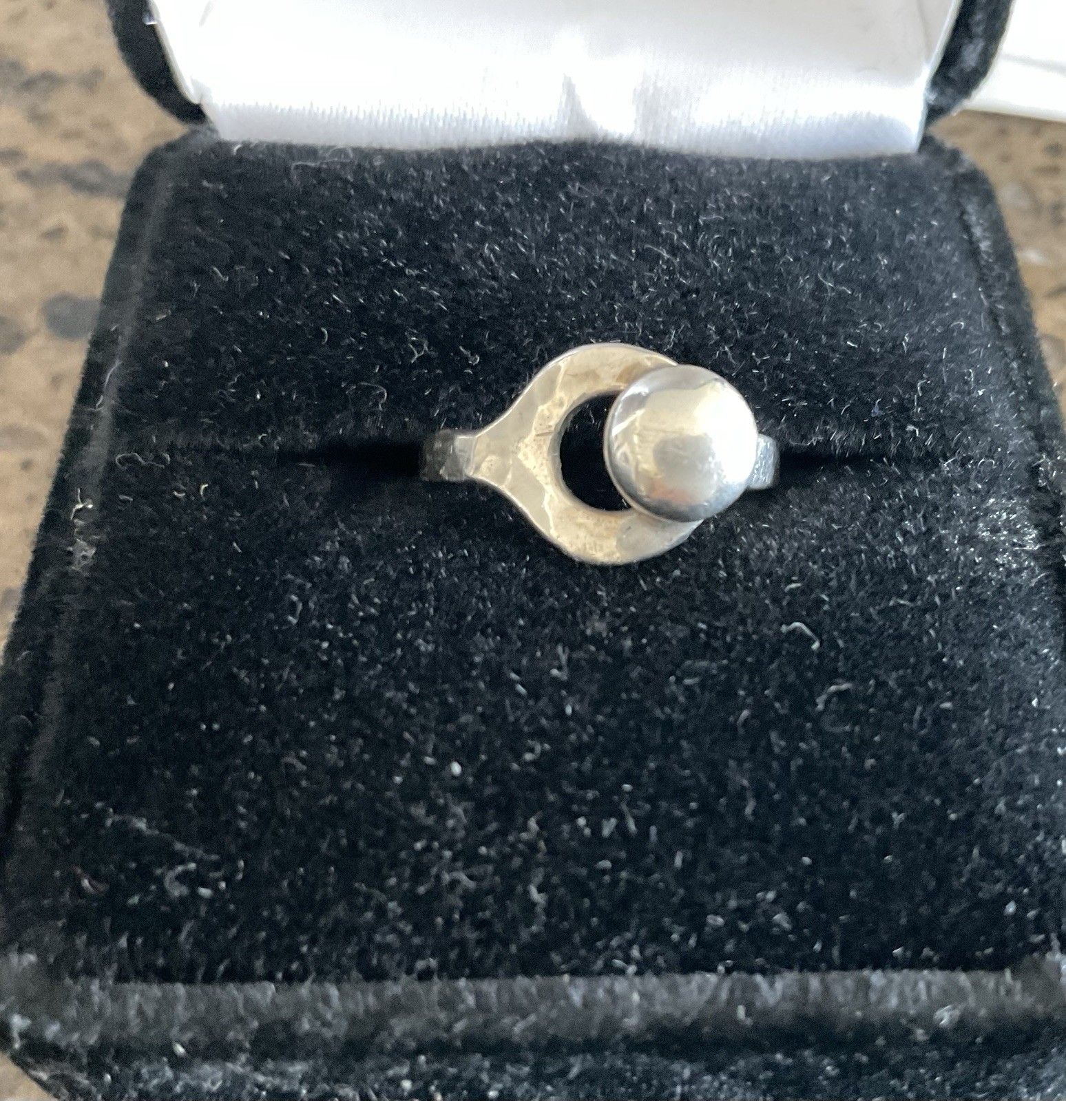Vintage Handmade Hammered Sterling Silver PARKER Modernist Round Hook Ring Sz 5