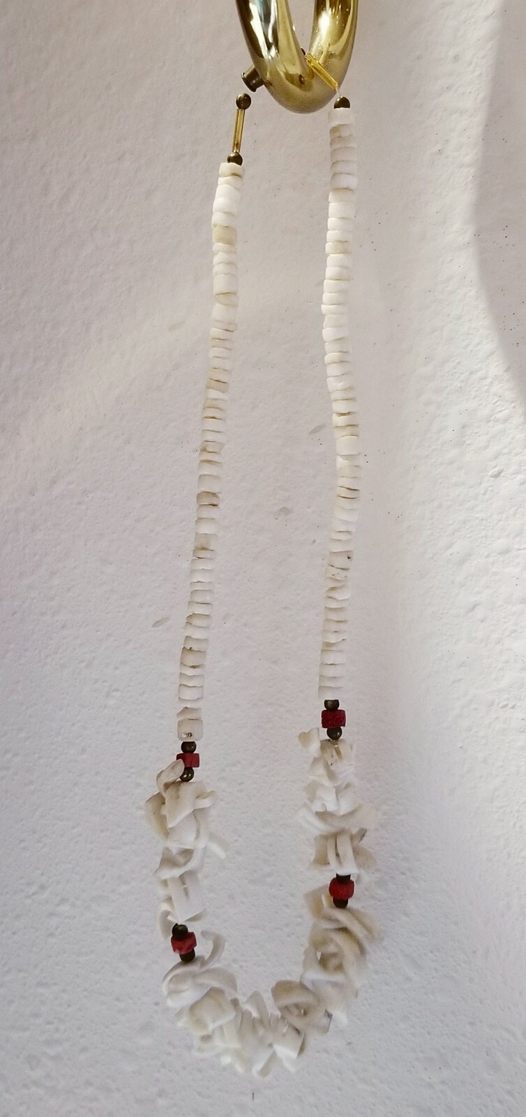 VTG Necklace 17″ Long Puka Shell Sponge Coral Heishi Beads & Shell Pieces Beachy