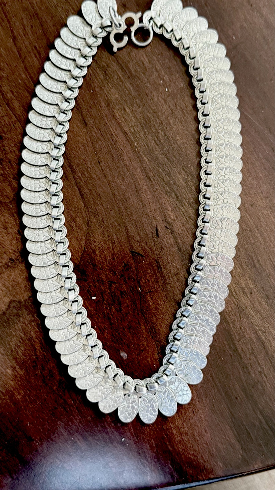 Retro Vintage 15” Embossed Link Choker-Silver Metal With Flower Design.