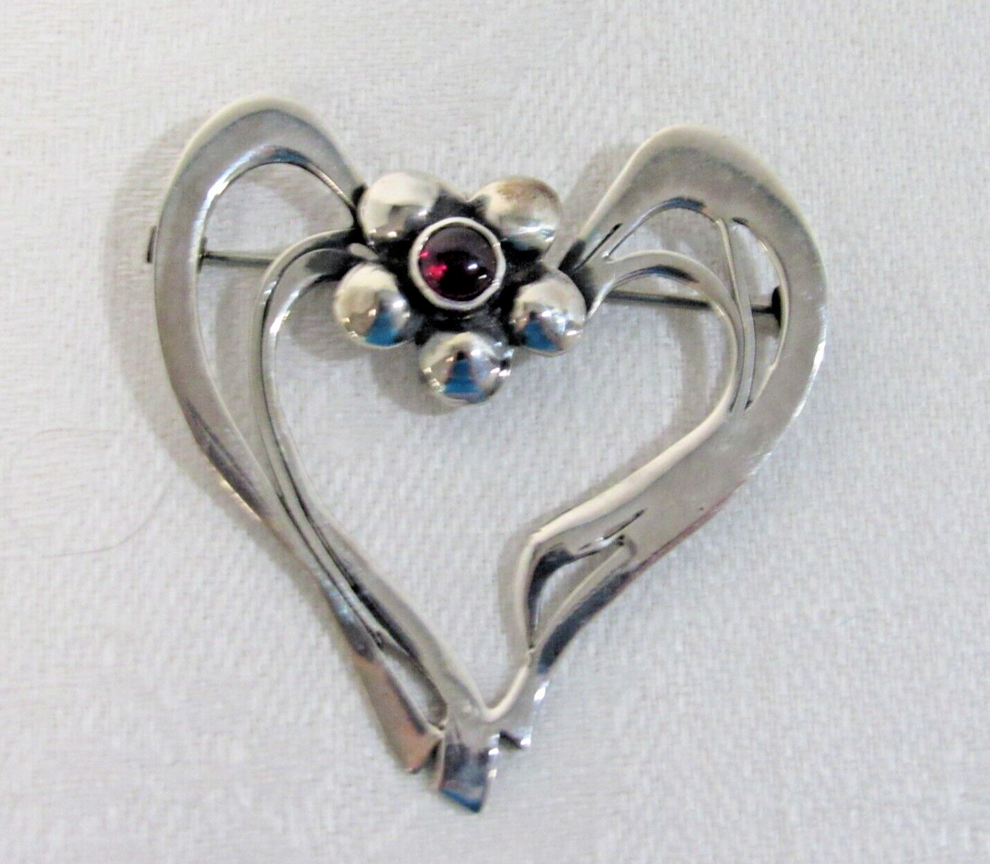 Sterling Silver & Garnet Open Heart Pin Art Nouveau1 5/8″ x 1 5/8″