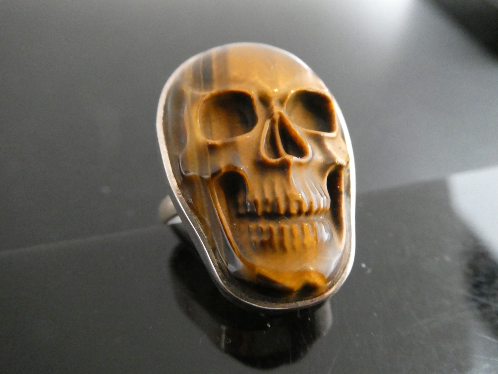Vintage Tiger’s Eye Gemstone Carved SKULL Sterling Silver 925 RING Size 8.5