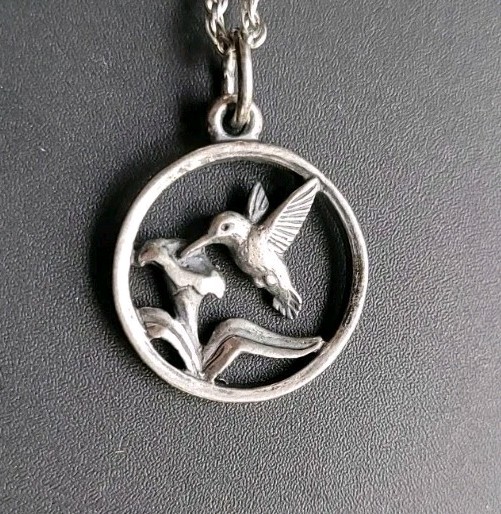 Retired James Avery Sterling Silver Hummingbird Pendant Necklace & Original Box