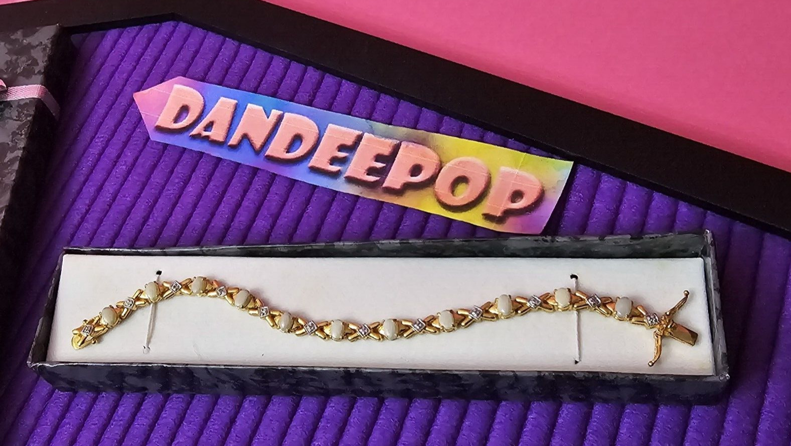 Vintage Retro 925 Gold OBJ XOXO Hugs Kisses Love Gemstone Bracelet Jewelry