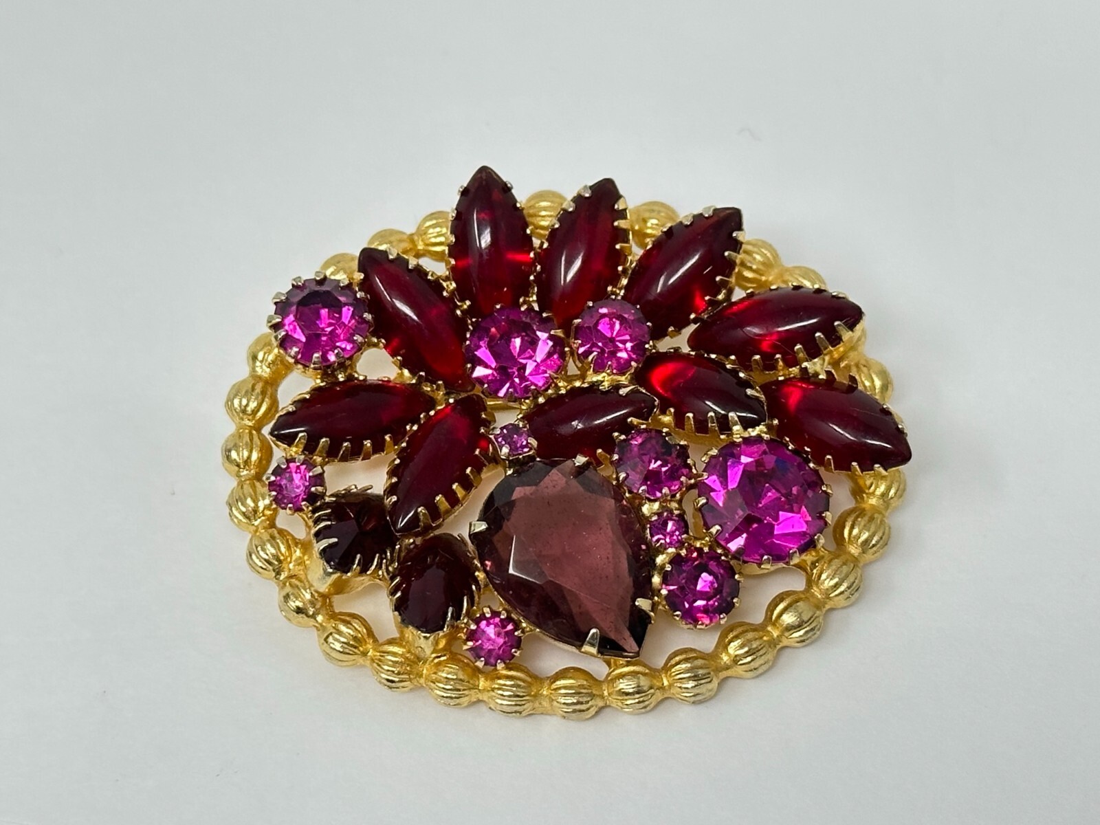 Vintage EDLEE Creations Goldtone Red Magenta Purple Rhinestone Oval 2.25″ Brooch