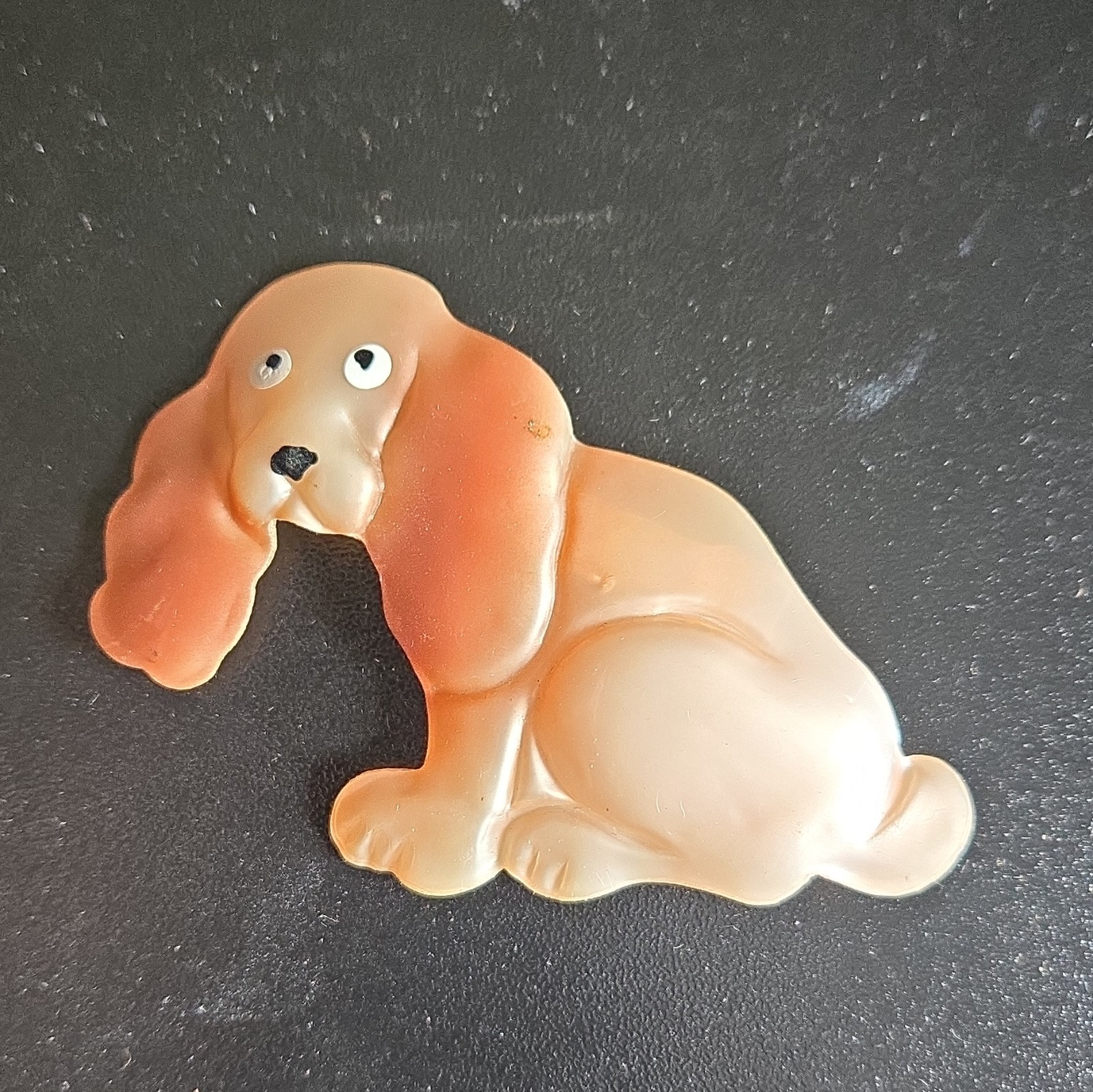 Vintage Cocker Spaniel Dog Brooch Pin Molded Plastic Novelty Jewelry 1940s 1950s