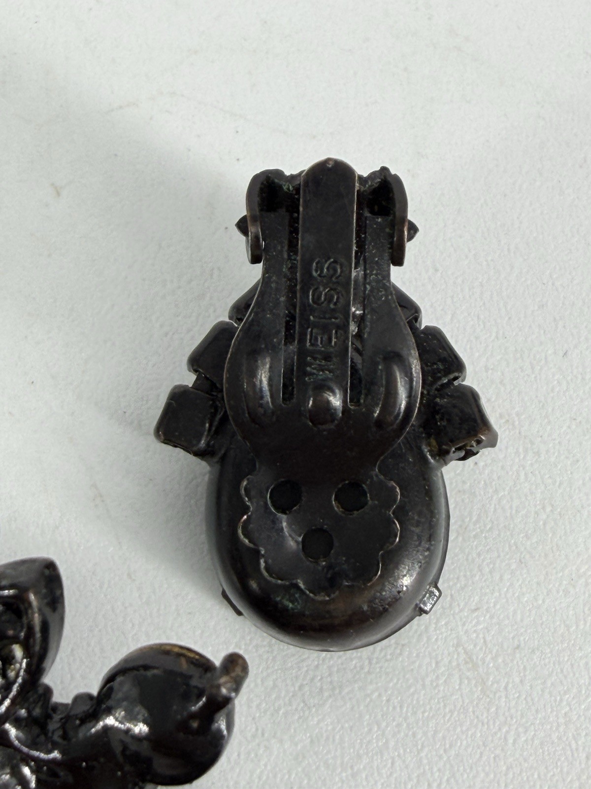 Vintage Weiss Jet Black Rhinestone Crystal Brooch & Clip On Earrings Set