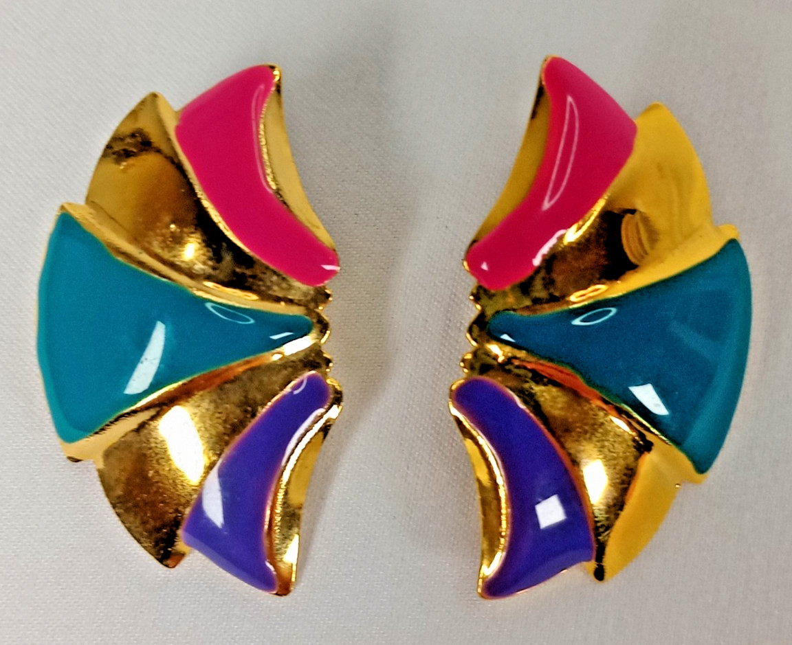 Vintage Gold Tone Pink Teal Purple Enamel Stud Earrings Abstract 1.5″