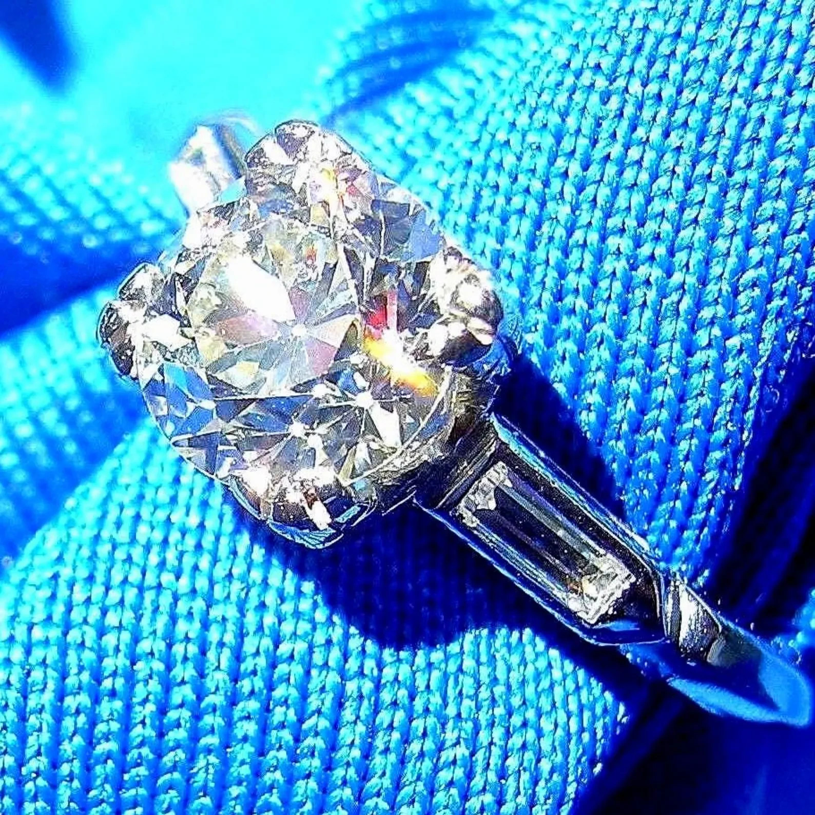 Original EARTH MINED DIAMOND Deco Engagement Ring Vintage PLATINUM Solitaire 7.5